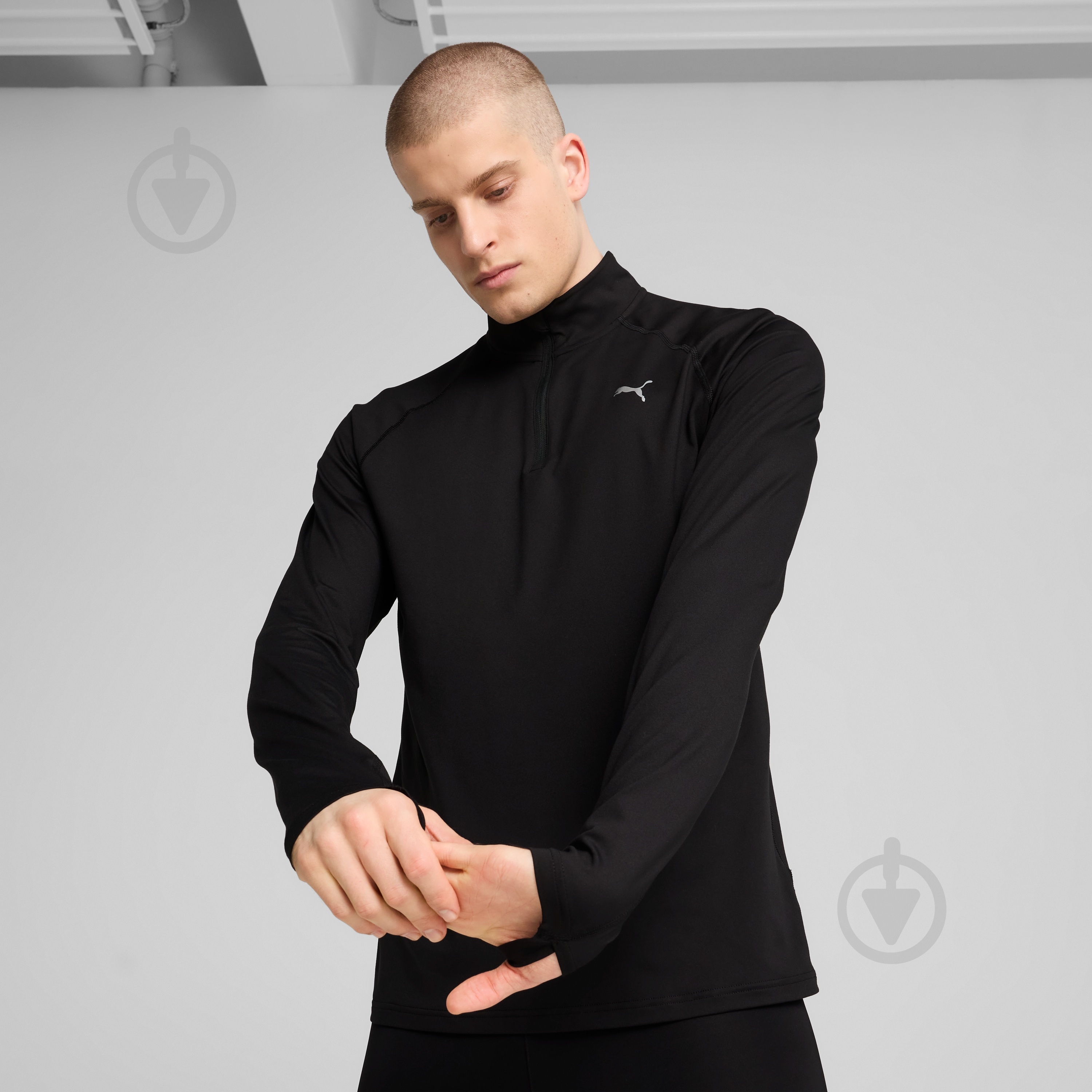 Джемпер Puma M RUN VELOCITY CLOUDSPUN 1/4 ZIP 52662701 р.2XL чорний - фото 3 Джемпер Puma M RUN VELOCITY CLOUDSPUN 1/4 ZIP 52662701 р.2XL чорний - фото 3