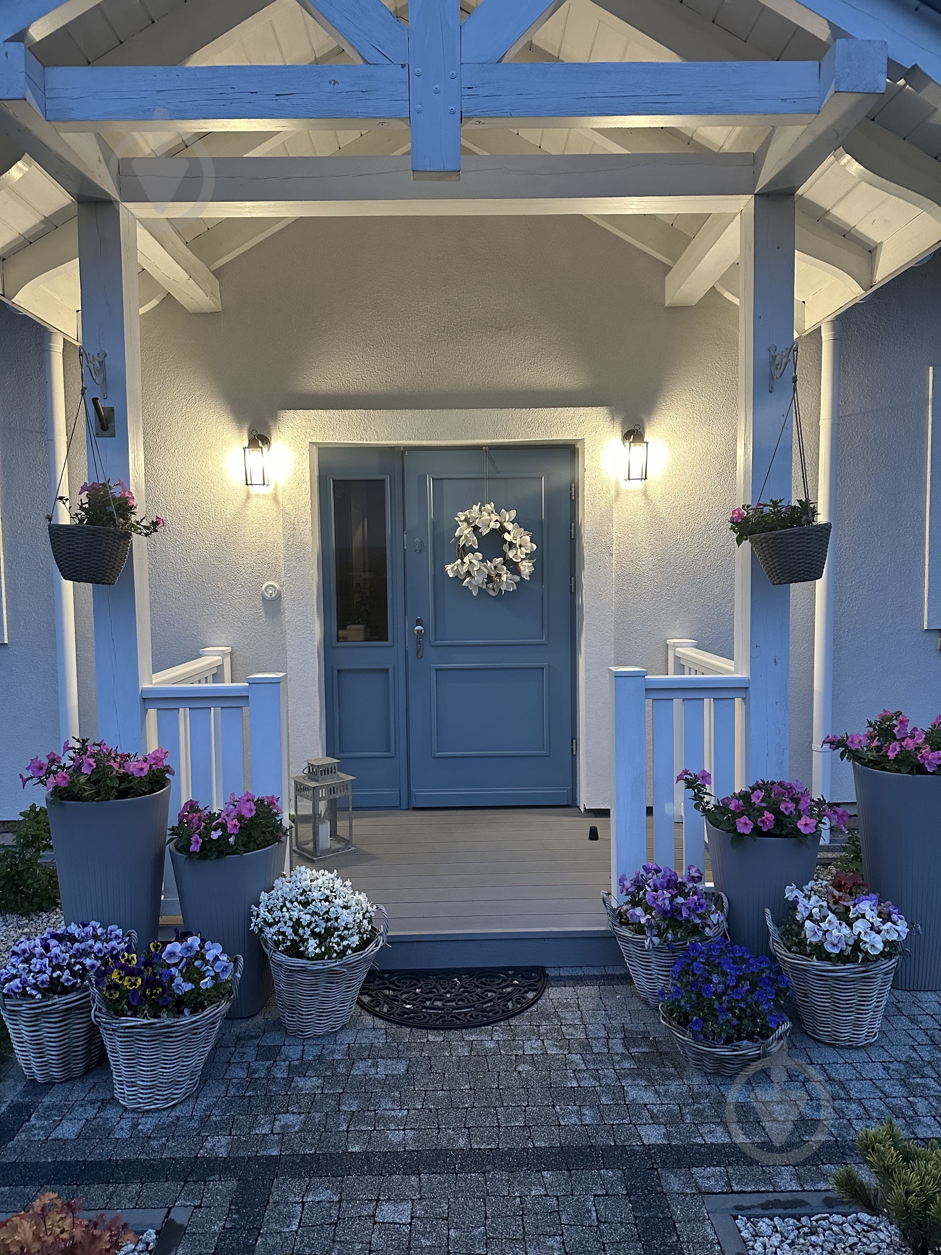 УЦІНКА! Світильник вуличний настінний Ledvance/Osram ENDURA CLASSIC LANTERN SQUARE M E27 IP23 чорний (УЦ №2935) - фото 4 УЦІНКА! Світильник вуличний настінний Ledvance/Osram ENDURA CLASSIC LANTERN SQUARE M E27 IP23 чорний (УЦ №2935) - фото 4