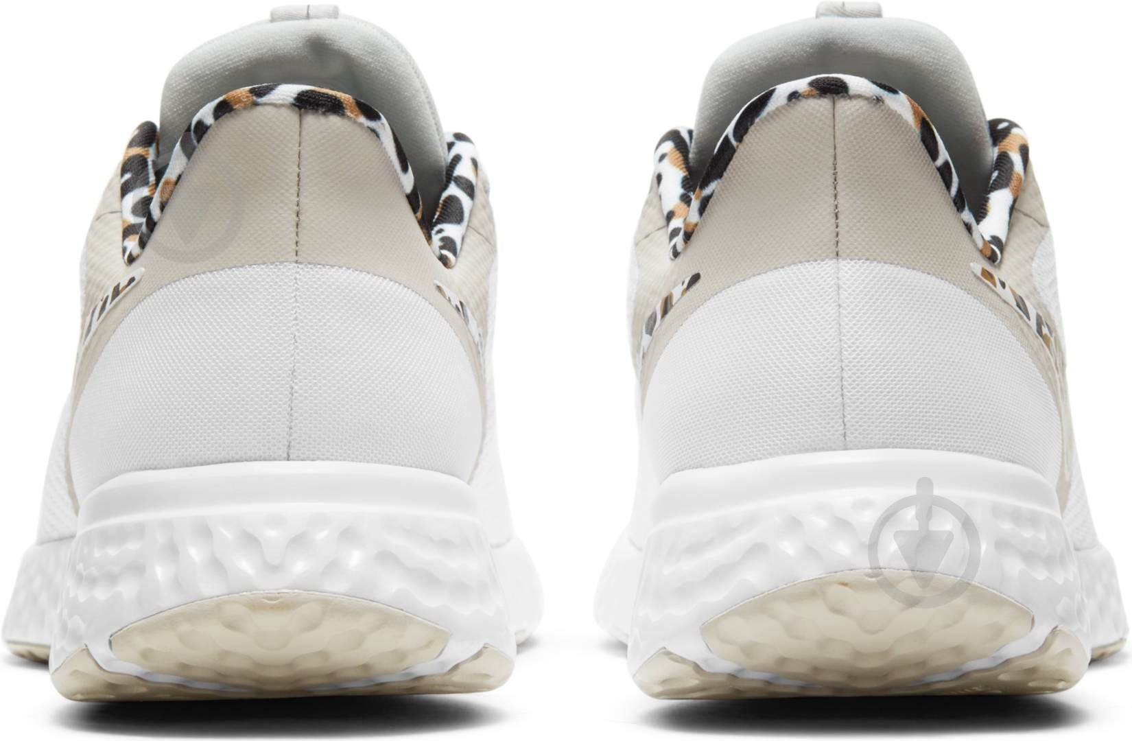 Кроссовки женские летние Nike Revolution 5 Premium DA3083-110 р.38 белые - фото 9 Кроссовки женские летние Nike Revolution 5 Premium DA3083-110 р.38 белые - фото 9