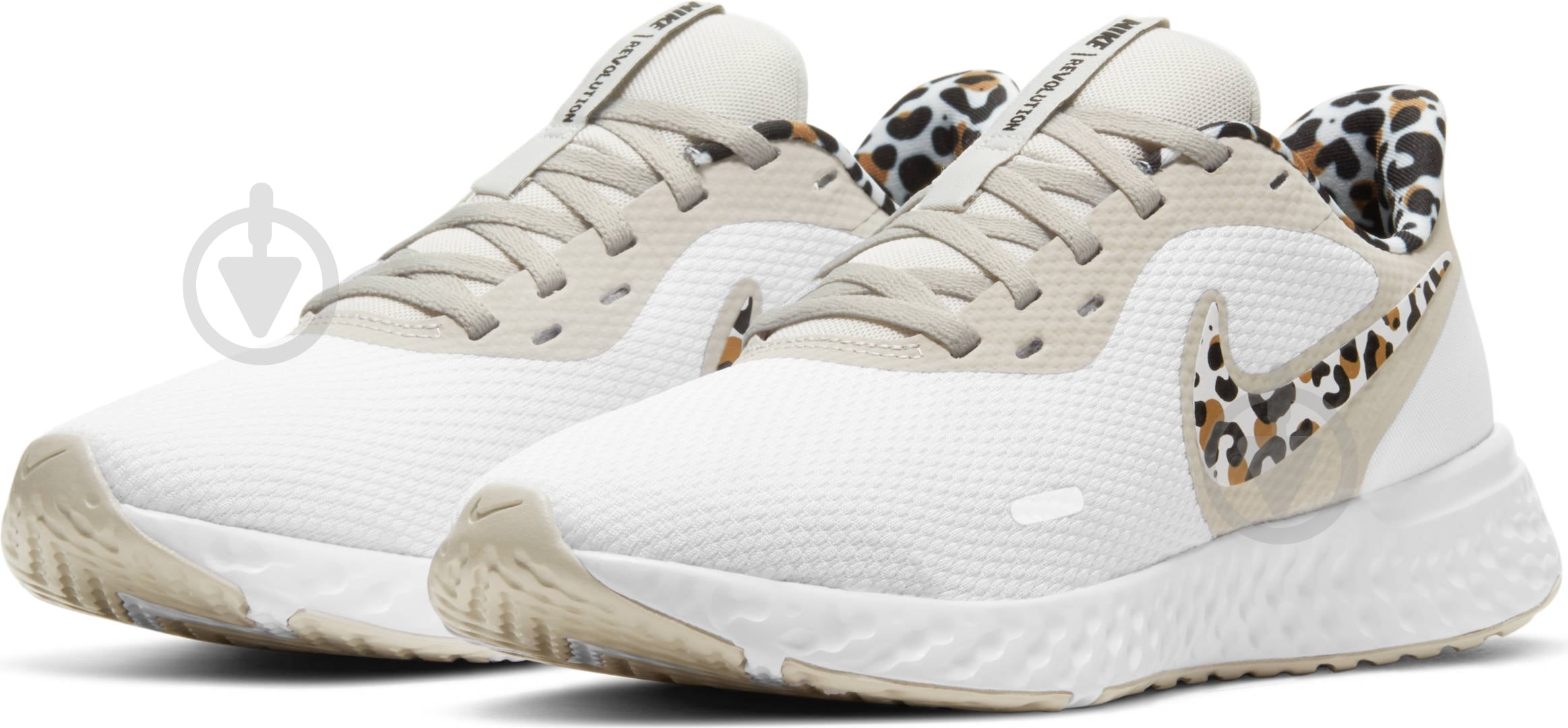 Кроссовки женские летние Nike Revolution 5 Premium DA3083-110 р.40,5 белые - фото 10
