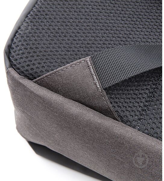 Рюкзак Xiaomi RunMi 90 Points Light Busines Commuter Backpack 15.6" black (524331) - фото 4 Рюкзак Xiaomi RunMi 90 Points Light Busines Commuter Backpack 15.6" black (524331) - фото 4