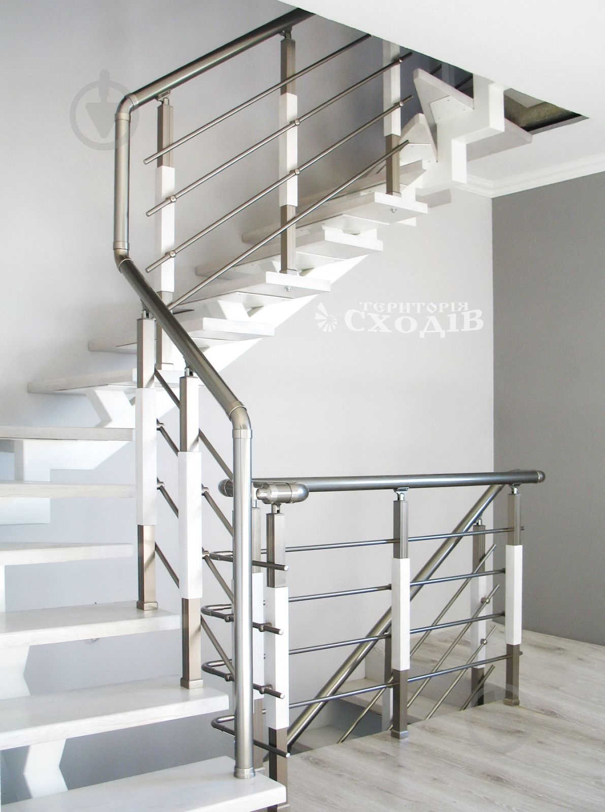 Стойка для перил Хай-тек черный, 50х50х880 мм - фото 14 Стойка для перил Хай-тек черный, 50х50х880 мм - фото 14