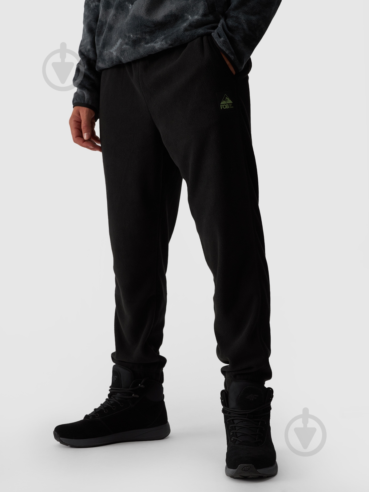 Штани 4F TROUSERS CAS M0822 4FWAW24TTROM0822-20S р. S чорний - фото 1
