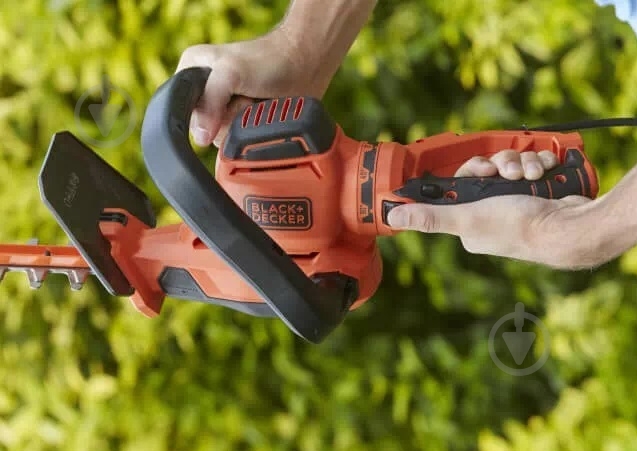 Кусторез электрический Black+Decker (BEHTS551) - фото 3 Кусторез электрический Black+Decker (BEHTS551) - фото 3