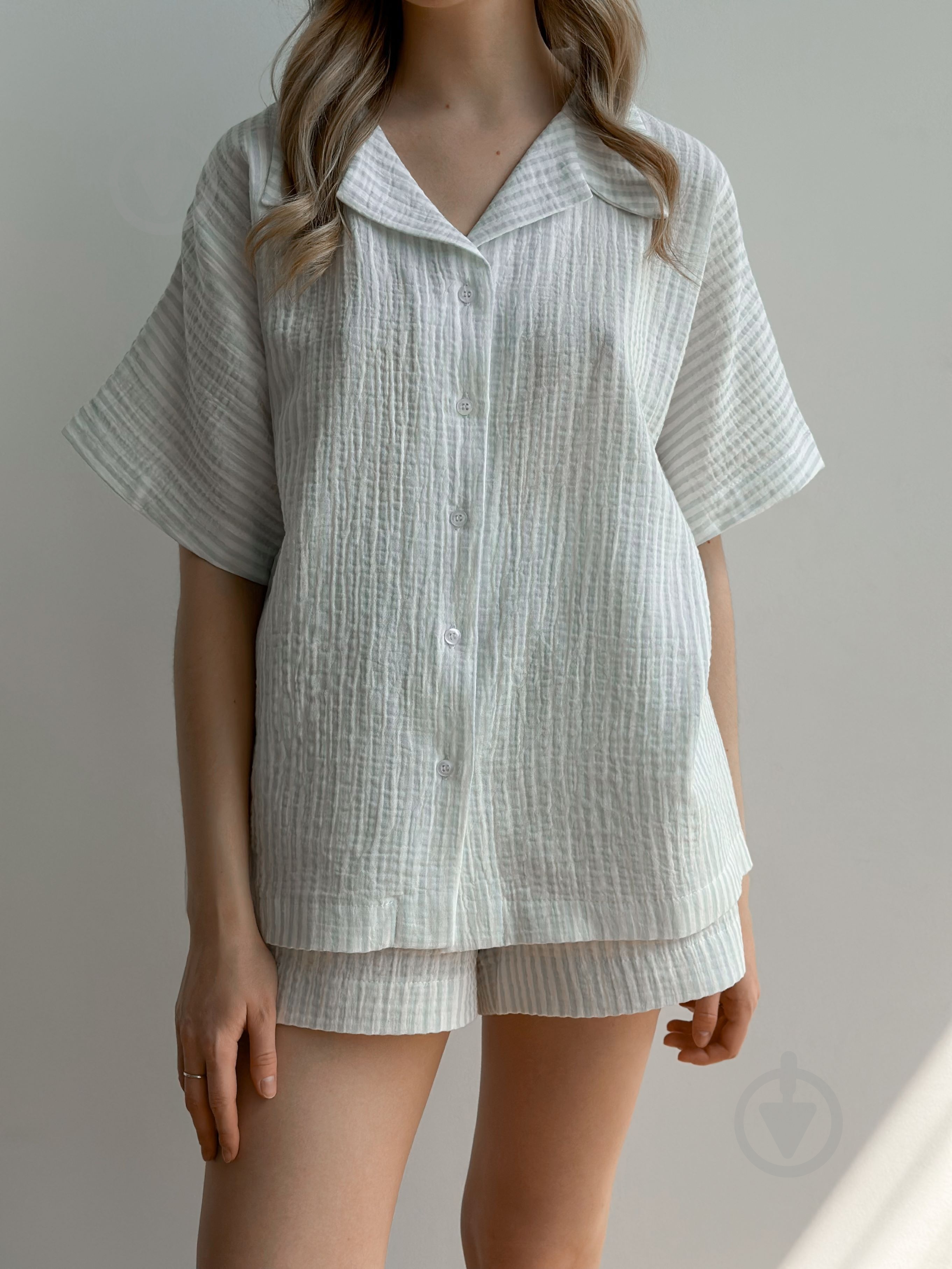 Комплект жіночий MISO сорочка і шорти р. M сіро-білий (15240) - фото 1 Комплект жіночий MISO сорочка і шорти р. M сіро-білий (15240) - фото 1