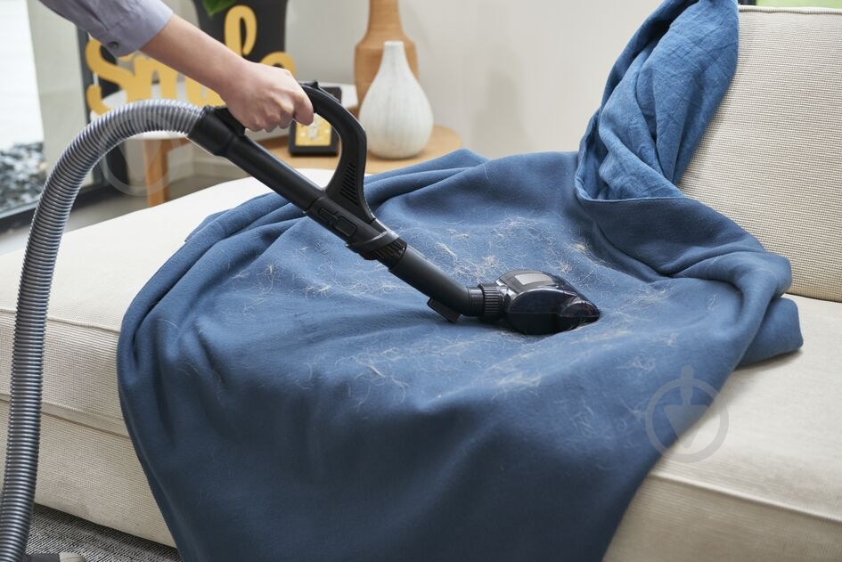 Пылесос Rowenta Silence Force 4A+ RO7793EA red - фото 12