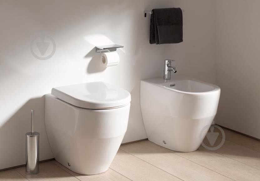 Унитаз Laufen Pro New 2295.2 с крышкой - фото 2 Унитаз Laufen Pro New 2295.2 с крышкой - фото 2