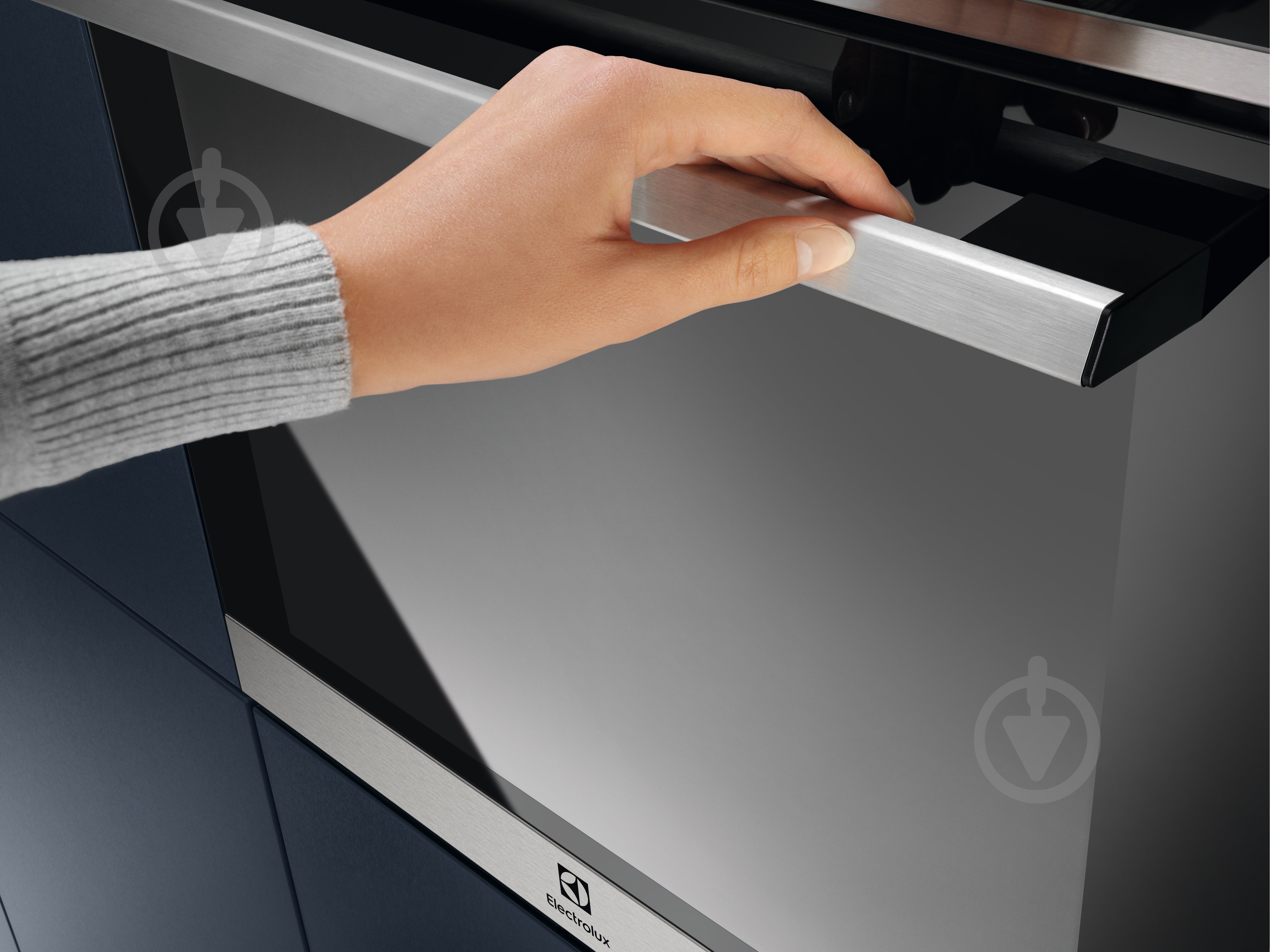 Духовой шкаф Electrolux EOC8P39WX - фото 3