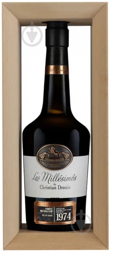 Кальвадос Christian Drouin 1974 р. 0,7 л - фото 1 Кальвадос Christian Drouin 1974 р. 0,7 л - фото 1