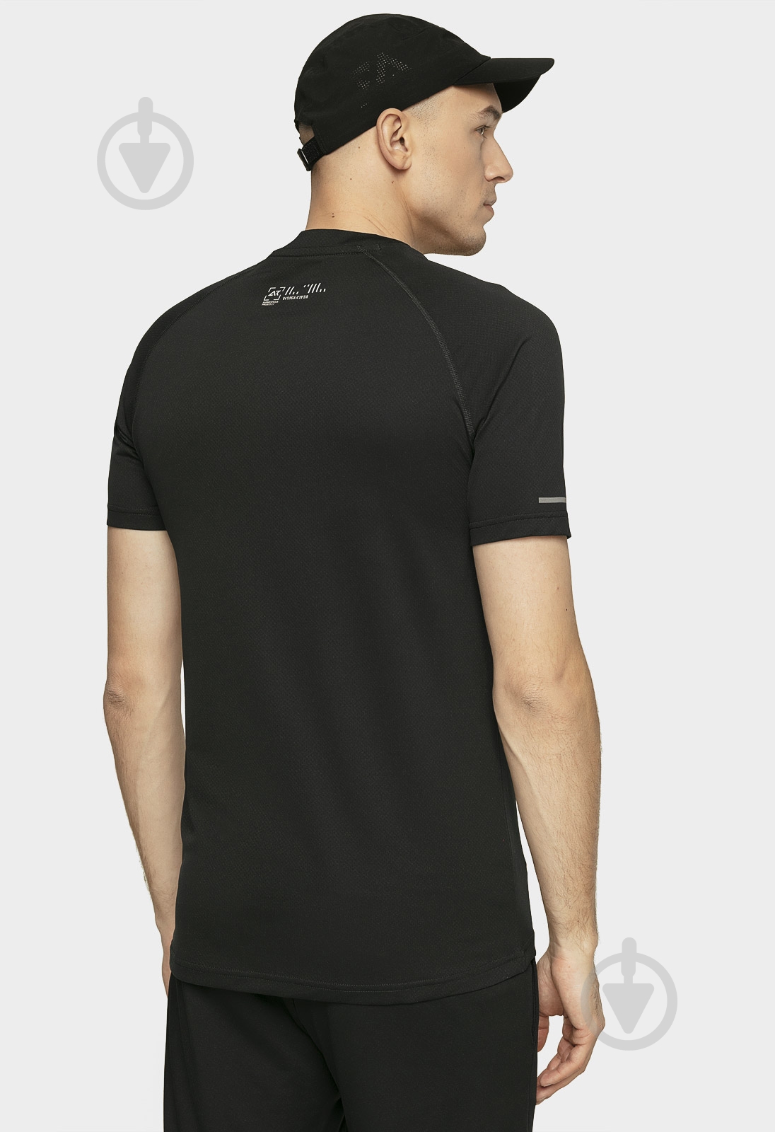 Футболка 4F D4L20-TSMF102 M черный - фото 2