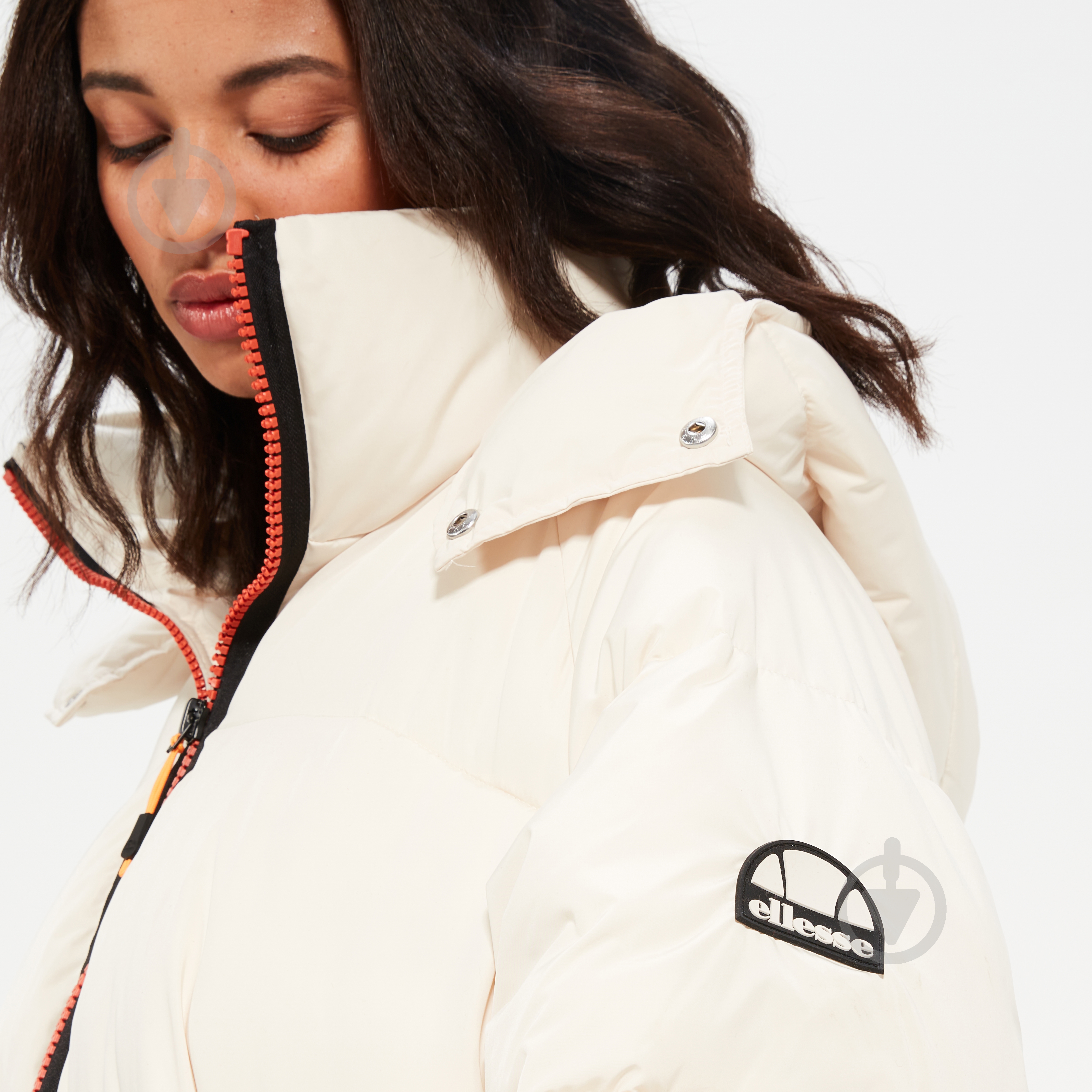 Куртка женская зимняя Ellesse EDGWARE PADDED JACKET SRT19262904 р.S бежевая - фото 4 Куртка женская зимняя Ellesse EDGWARE PADDED JACKET SRT19262904 р.S бежевая - фото 4