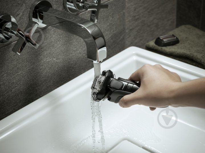 Электробритва Panasonic ES-LV6U-K820 - фото 20 Электробритва Panasonic ES-LV6U-K820 - фото 20