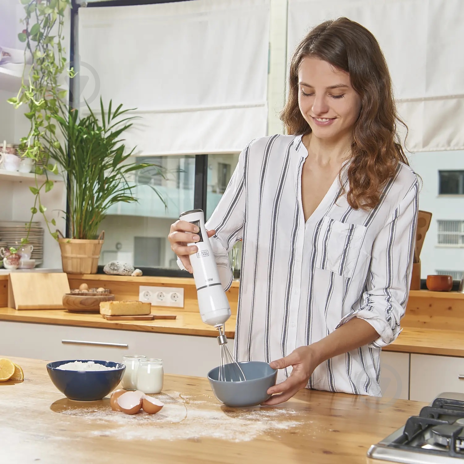 Блендер ручний Black+Decker BXHBA600E - фото 12