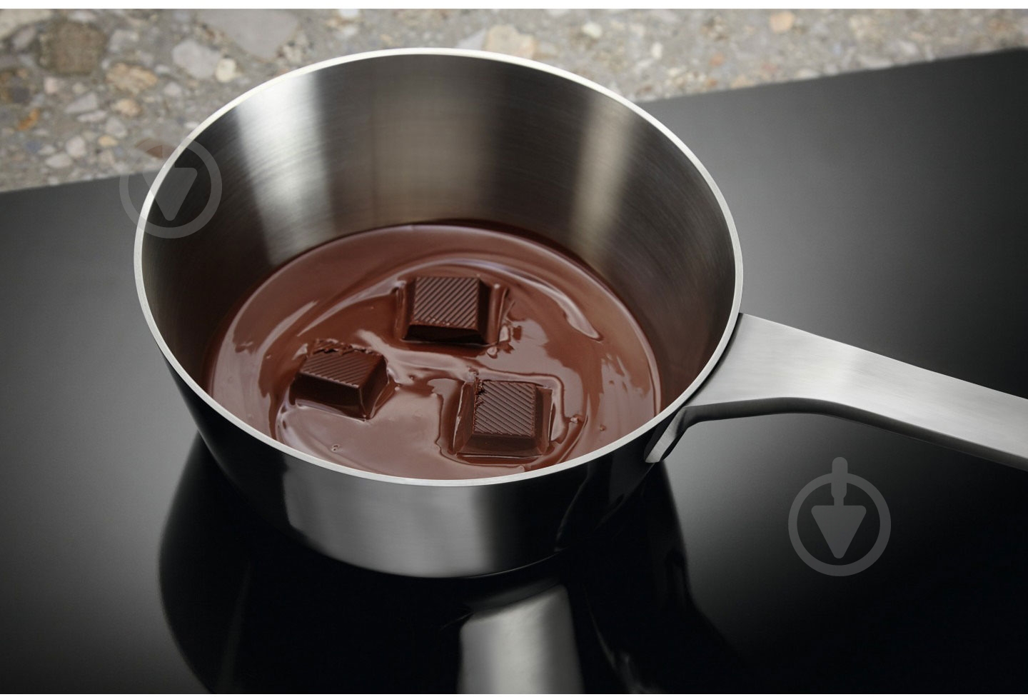 Варочная поверхность индукционная Electrolux EIP7346 - фото 6