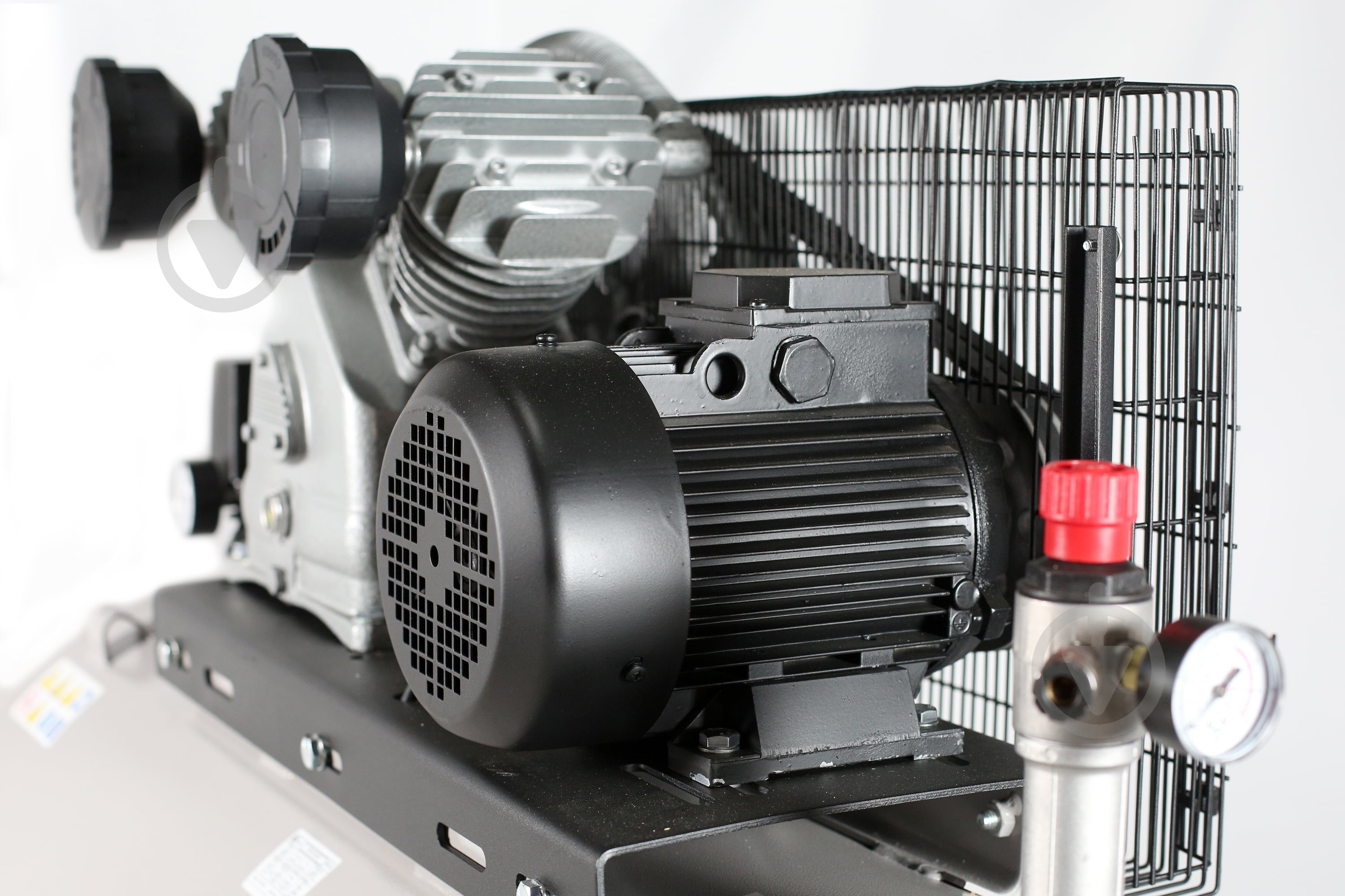 Компрессор AirCast СБ4/Ф-270.LB50 СБ4/Ф-270.LB50 - фото 6 Компрессор AirCast СБ4/Ф-270.LB50 СБ4/Ф-270.LB50 - фото 6