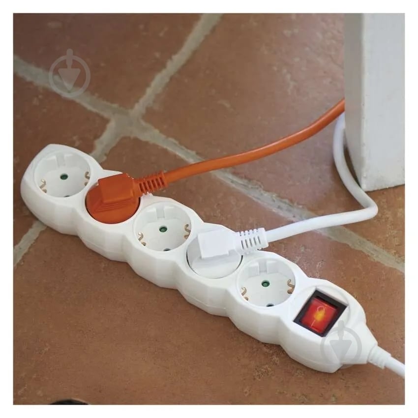 Подовжувач з вимикачем Emos 1 мм² 16A 3680 Вт із заземленням 5 гн. білий 1,4 м P1521 - фото 7 Подовжувач з вимикачем Emos 1 мм² 16A 3680 Вт із заземленням 5 гн. білий 1,4 м P1521 - фото 7