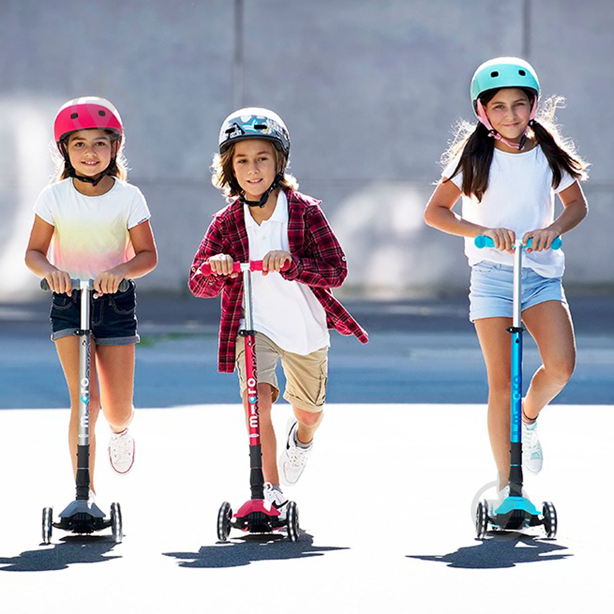 Самокат Micro детский Maxi Deluxe LED черный MMD094 - фото 7 Самокат Micro детский Maxi Deluxe LED черный MMD094 - фото 7