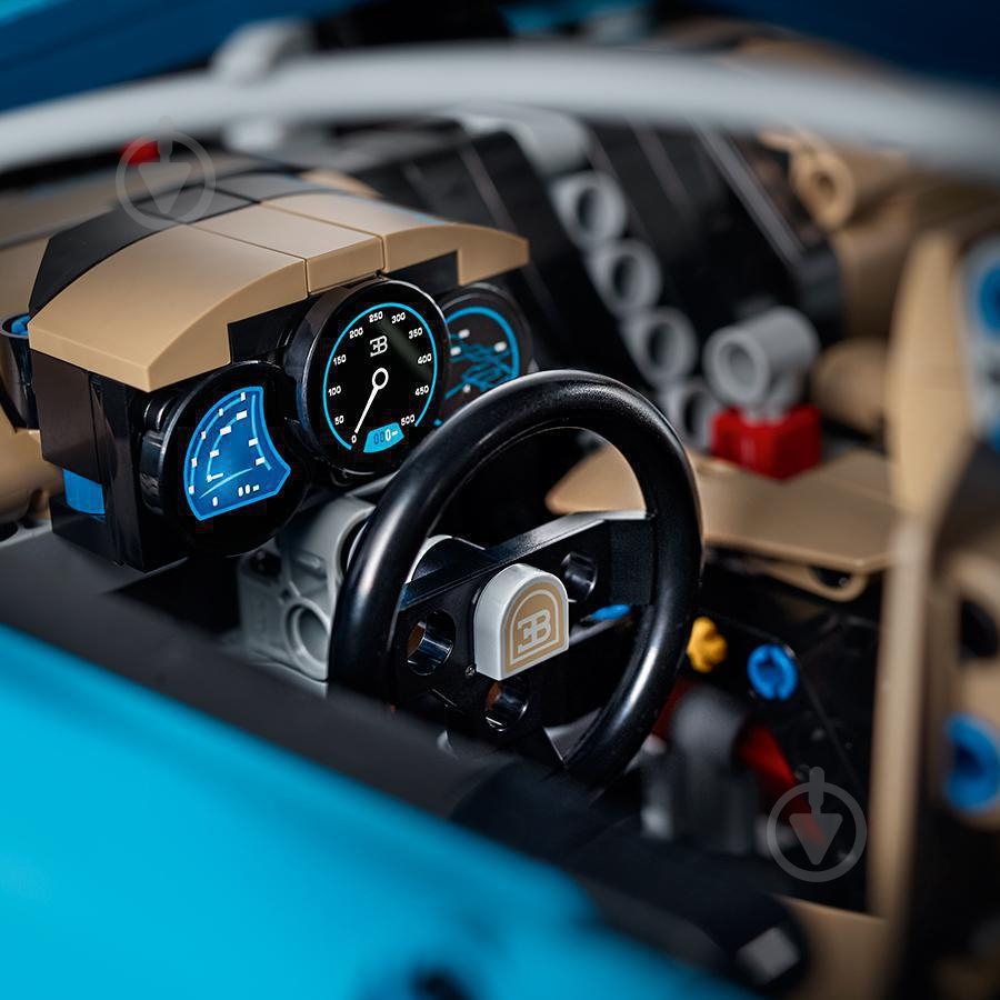 Конструктор LEGO Technic Автомобиль Bugatti Chiron 42083 - фото 16 Конструктор LEGO Technic Автомобиль Bugatti Chiron 42083 - фото 16