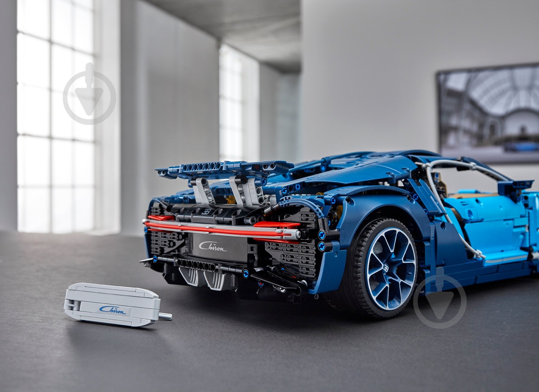 Конструктор LEGO Technic Автомобиль Bugatti Chiron 42083 - фото 53 Конструктор LEGO Technic Автомобиль Bugatti Chiron 42083 - фото 53