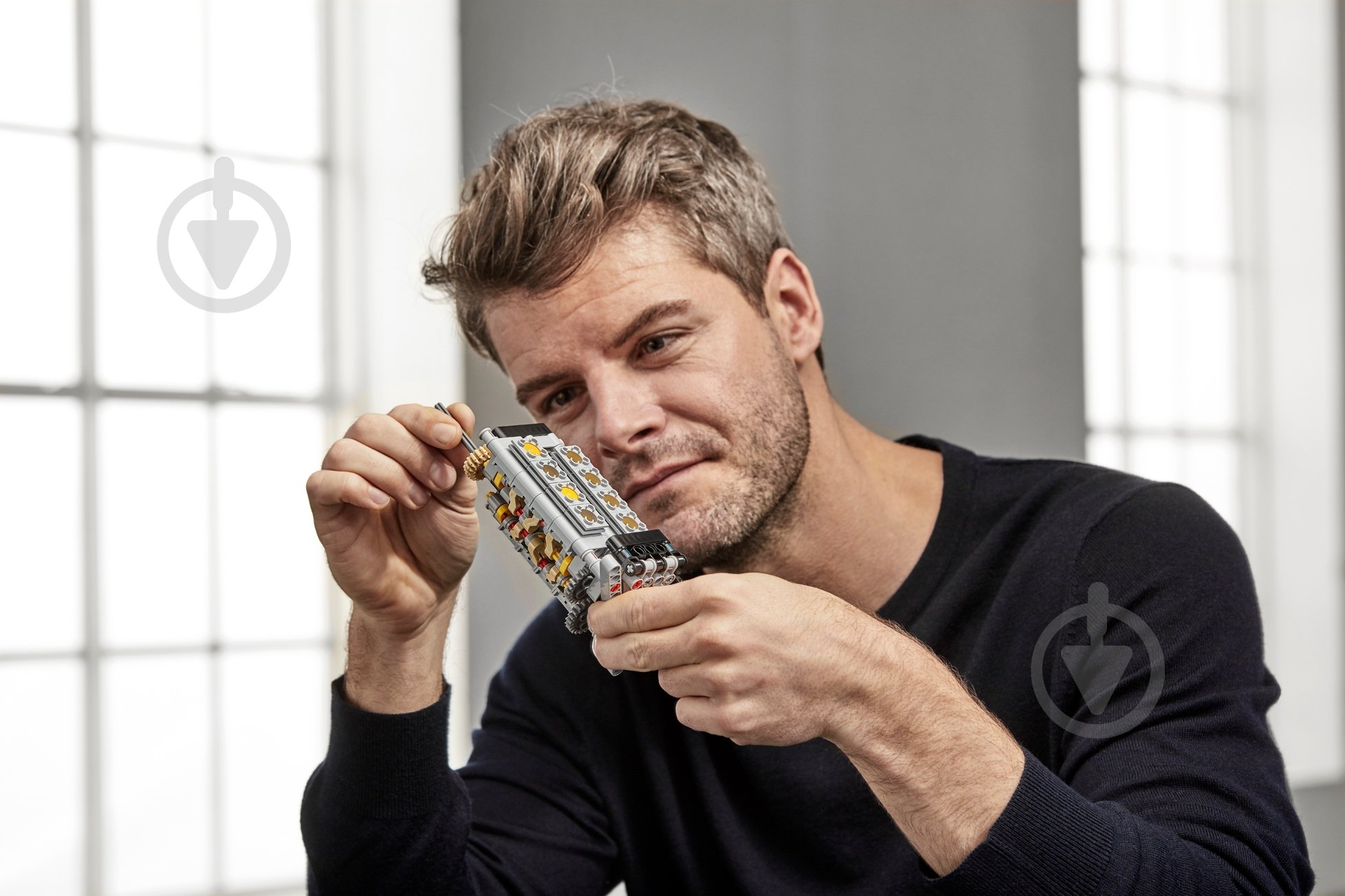 Конструктор LEGO Technic Автомобиль Bugatti Chiron 42083 - фото 96 Конструктор LEGO Technic Автомобиль Bugatti Chiron 42083 - фото 96