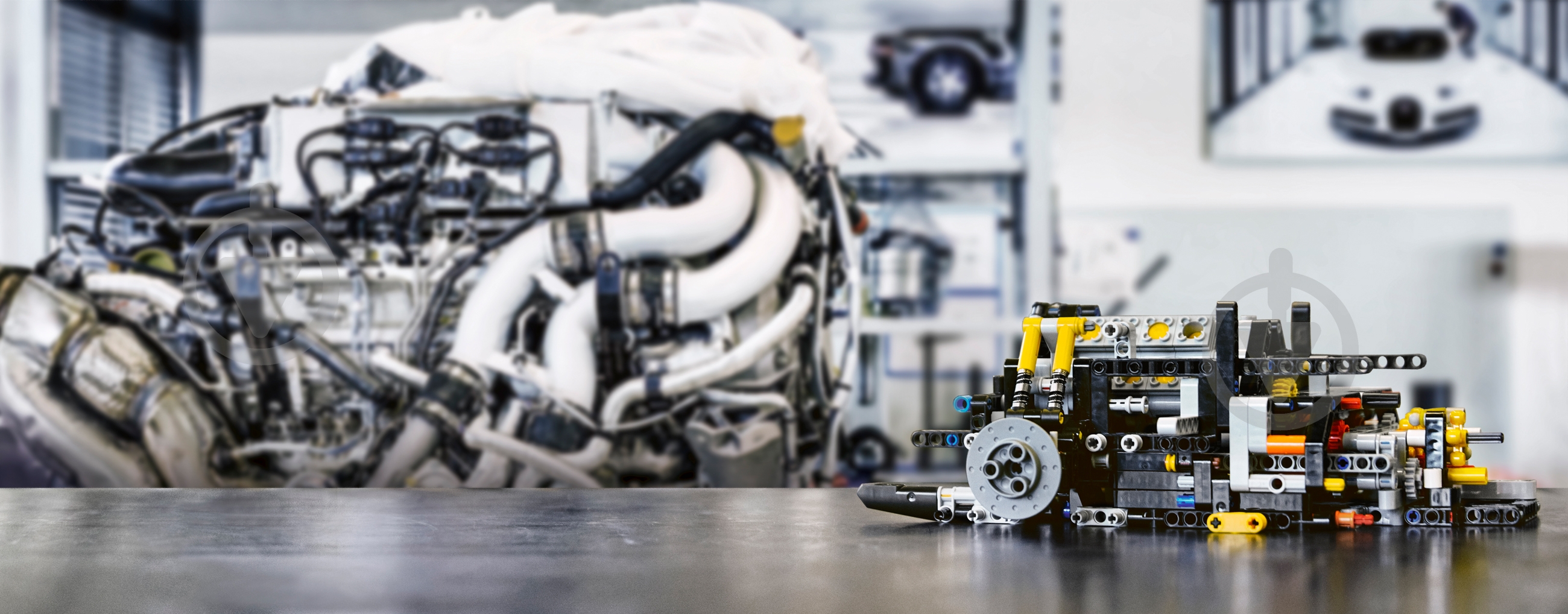 Конструктор LEGO Technic Автомобиль Bugatti Chiron 42083 - фото 27 Конструктор LEGO Technic Автомобиль Bugatti Chiron 42083 - фото 27