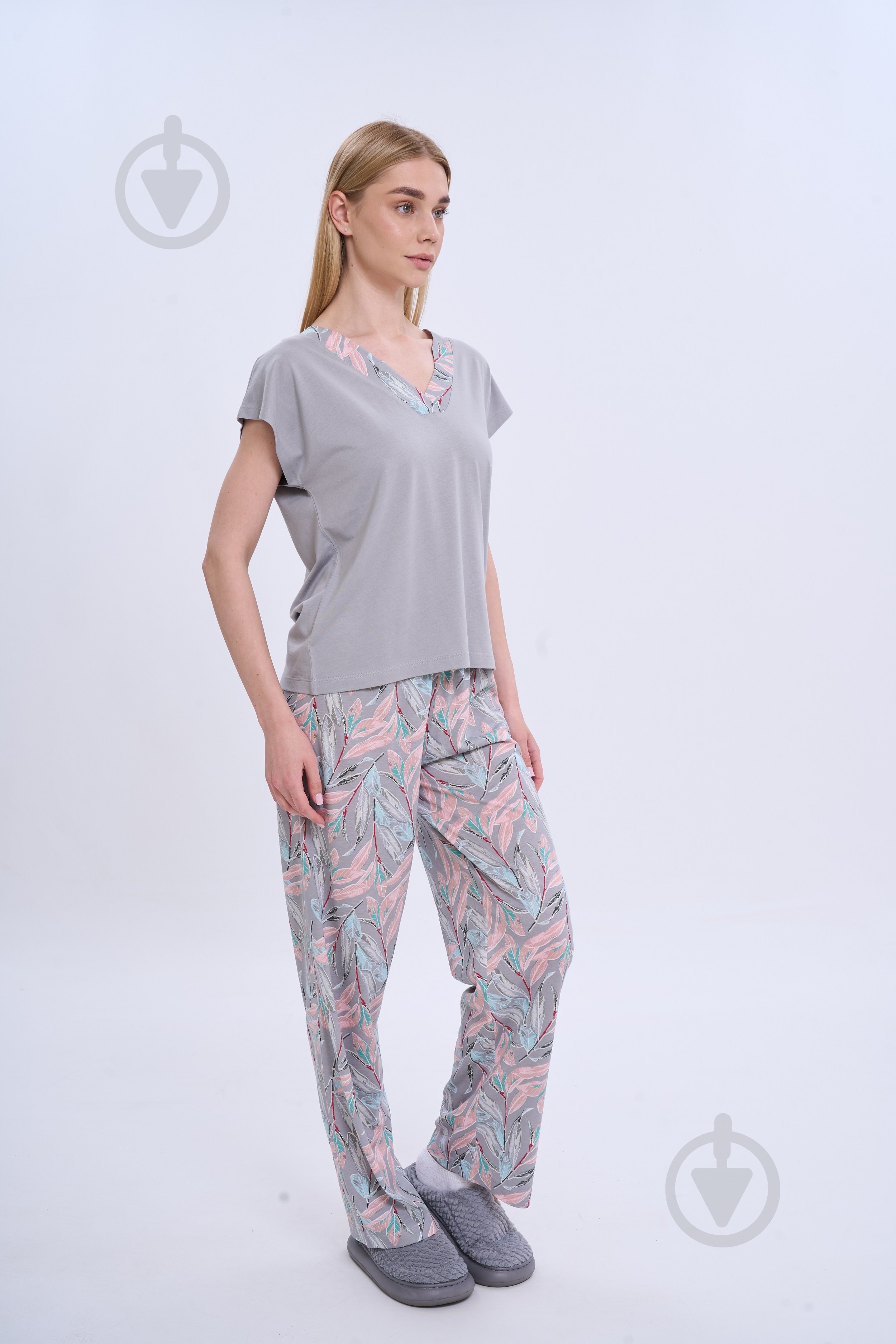 Футболка German Volf женская "FLORA" р. XL серый (25010) - фото 2 Футболка German Volf женская "FLORA" р. XL серый (25010) - фото 2