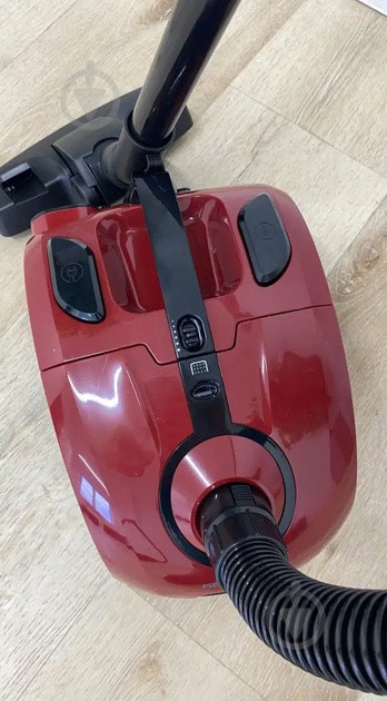 Пылесос Grunhelm GVC-100BR ECO - фото 6 Пылесос Grunhelm GVC-100BR ECO - фото 6