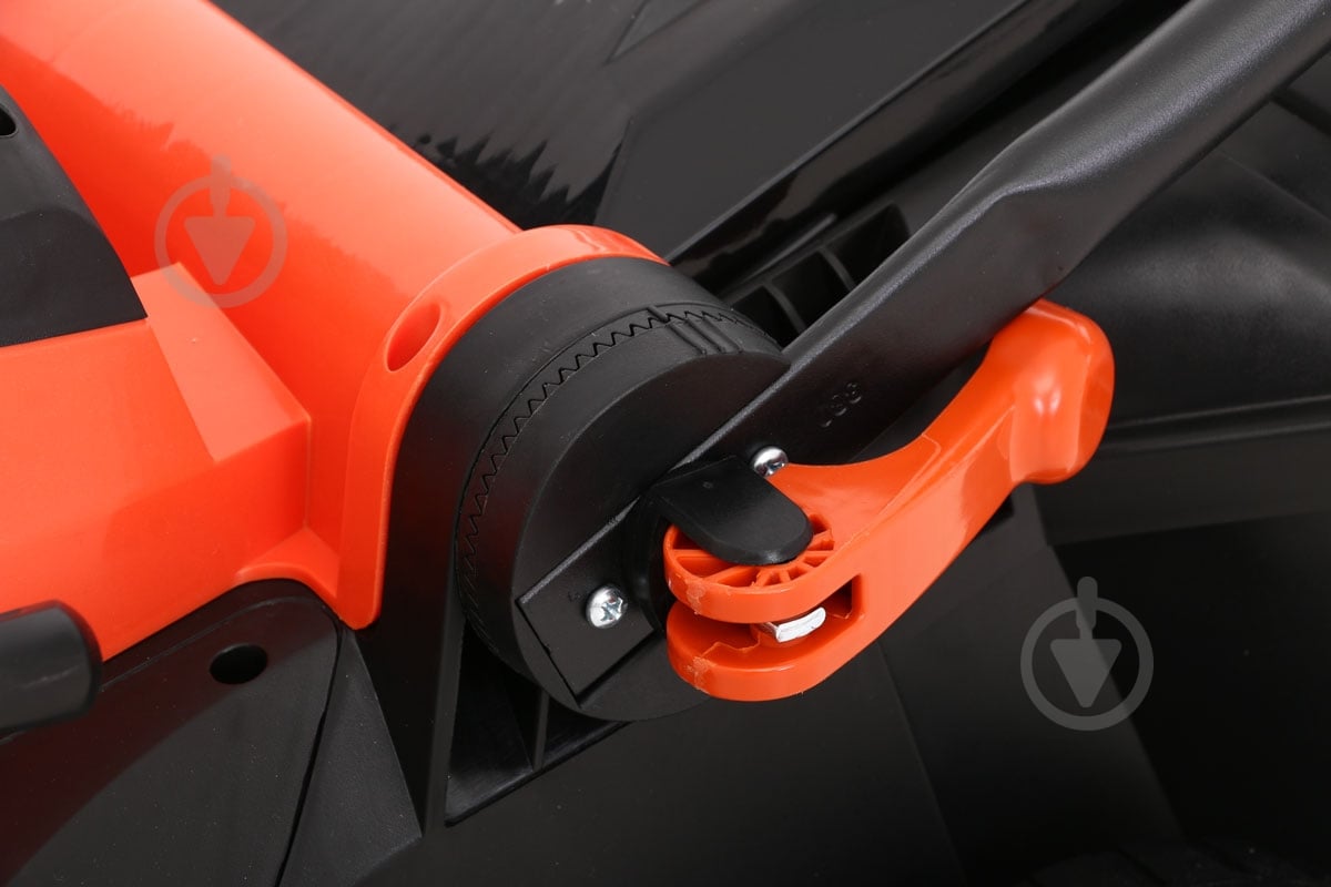 Газонокосилка аккумуляторная Black+Decker CLM3820L2 - фото 7