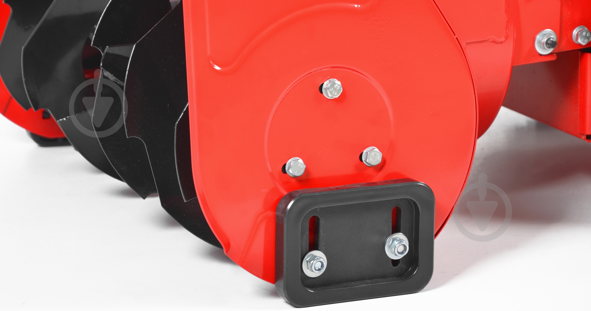 Подметальная машина HECHT 8616 SE 3in1 - фото 5 Подметальная машина HECHT 8616 SE 3in1 - фото 5