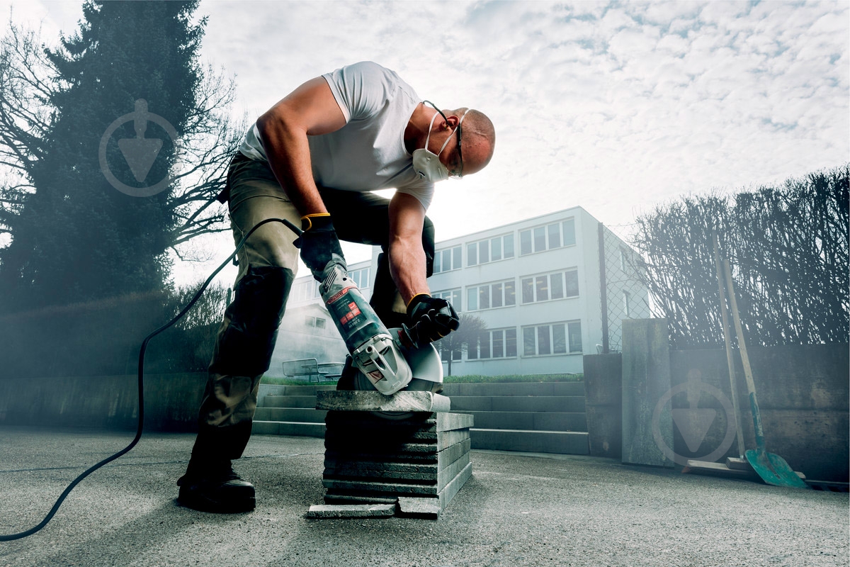 Болгарка (кутова шліфмашина) Metabo WE 24-230 MVT QUICK плавний пуск 606470000 - фото 2 Болгарка (кутова шліфмашина) Metabo WE 24-230 MVT QUICK плавний пуск 606470000 - фото 2