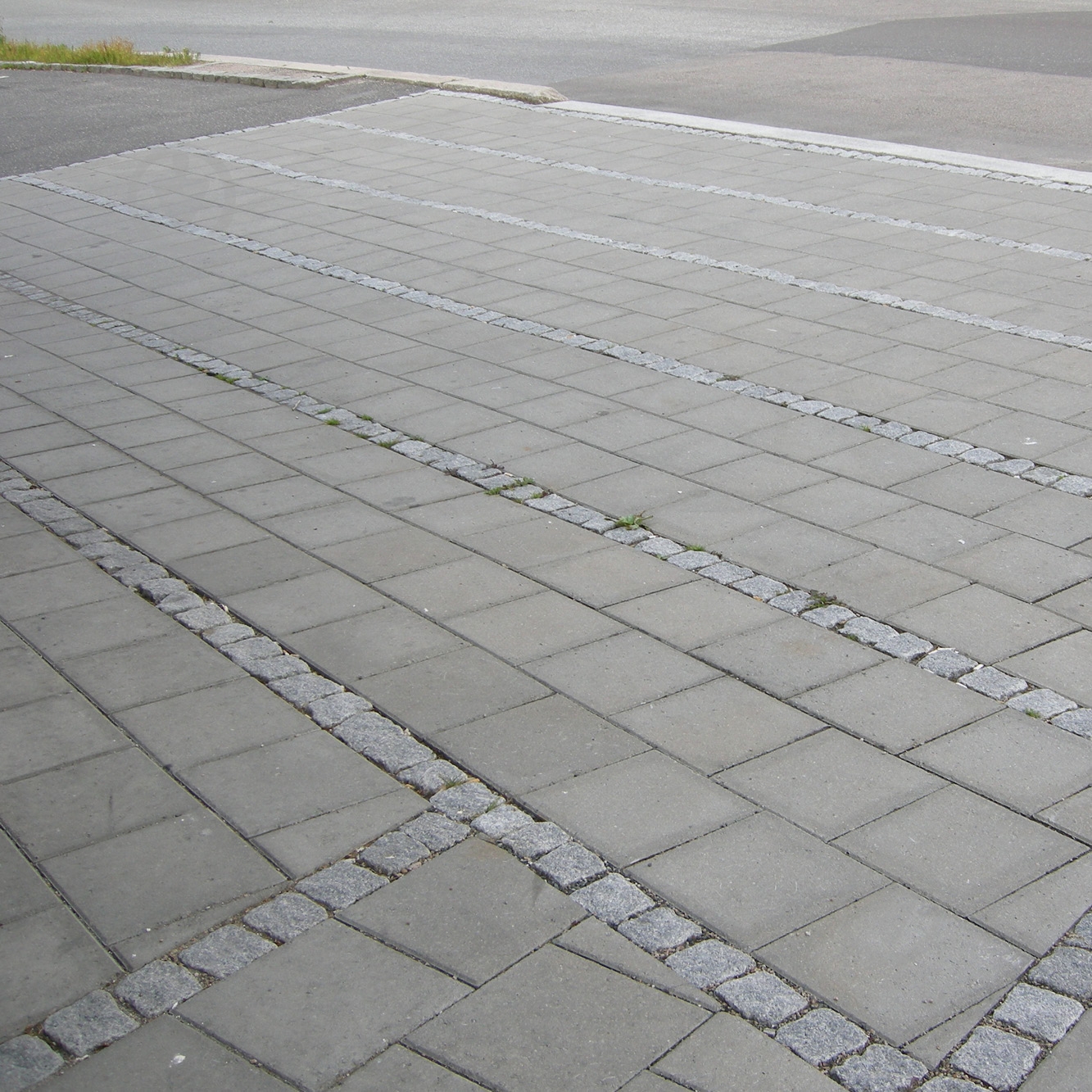 Тротуарная плитка Золотий Мандарин (завод) чёрный 500х60х200 мм (10408878) - фото 1