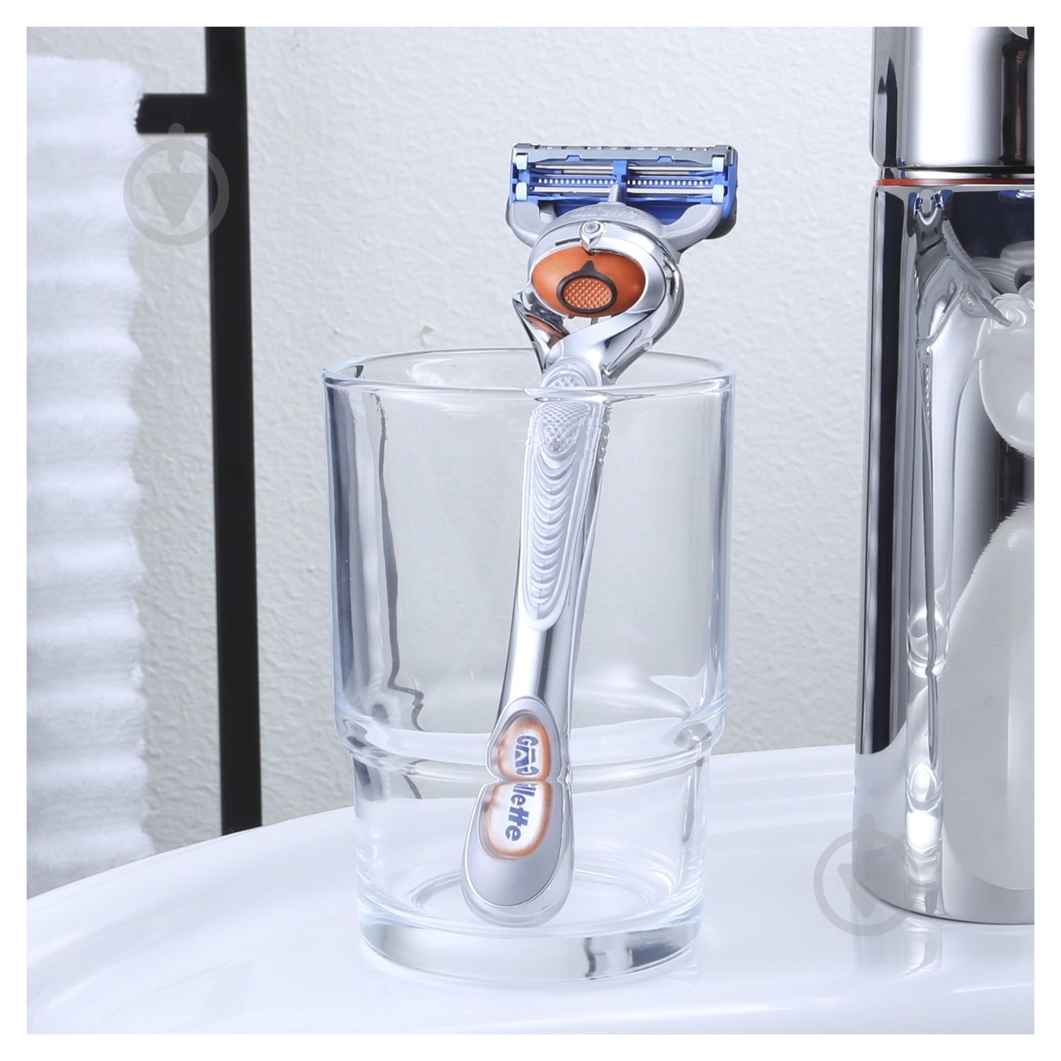 Станок для бритья Gillette Skinguard Sensitive со сменными картриджами 2 шт. - фото 7 Станок для бритья Gillette Skinguard Sensitive со сменными картриджами 2 шт. - фото 7