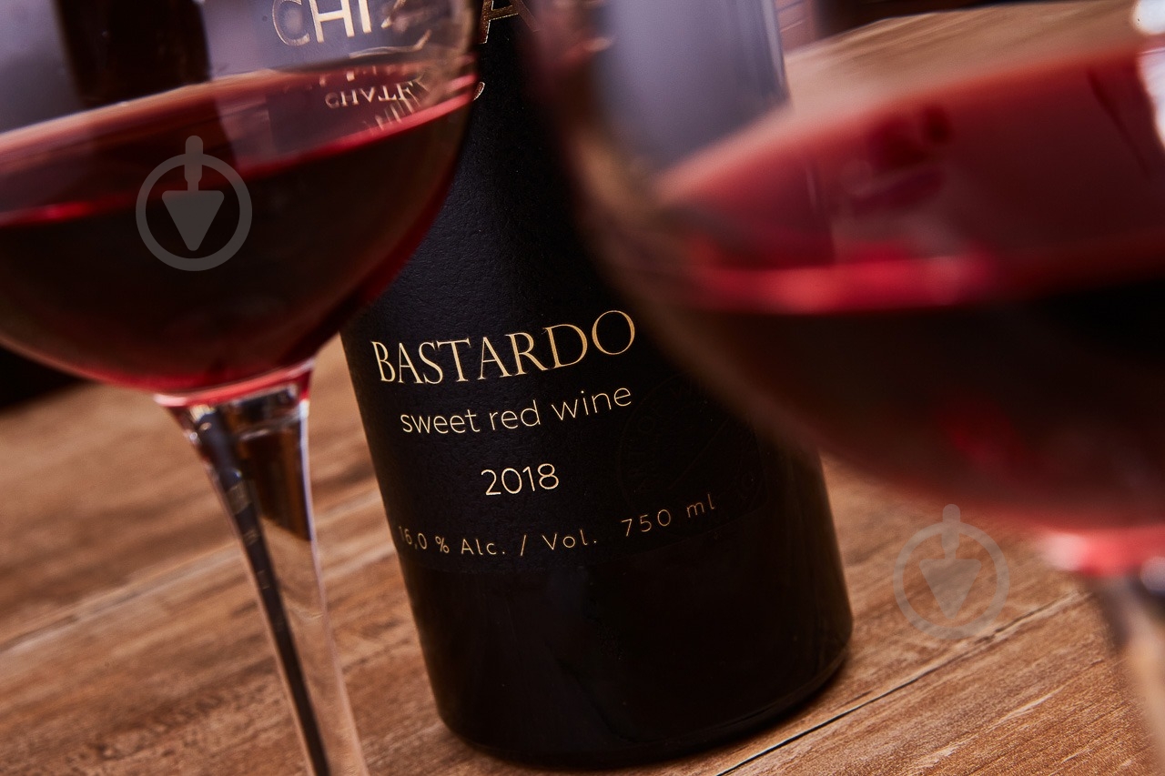 Вино Chateau Chizay Bastardo 2019 года 750 мл - фото 3 Вино Chateau Chizay Bastardo 2019 года 750 мл - фото 3