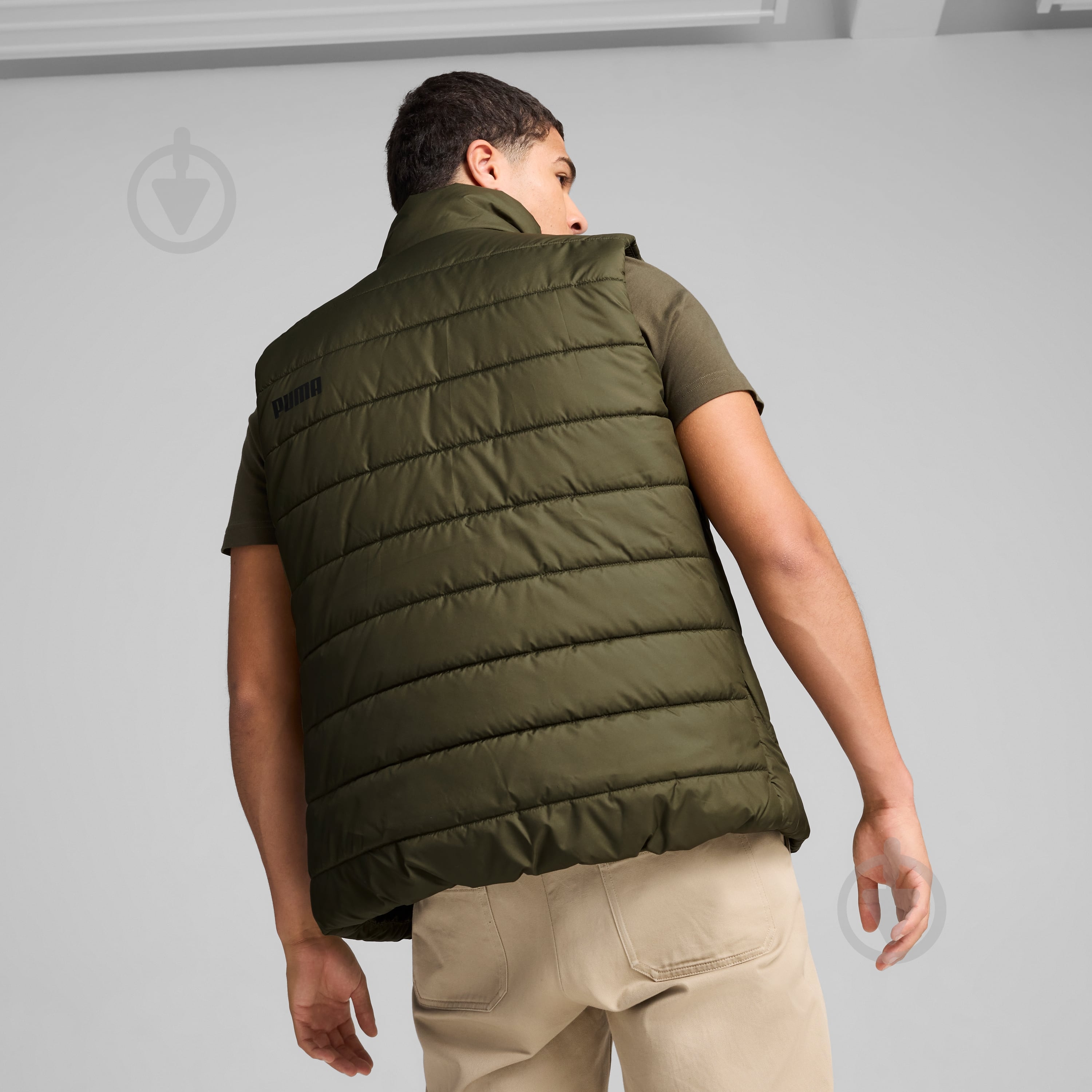 Жилет Puma ESS PADDED VEST 84893970 р.M хаки - фото 6 Жилет Puma ESS PADDED VEST 84893970 р.M хаки - фото 6