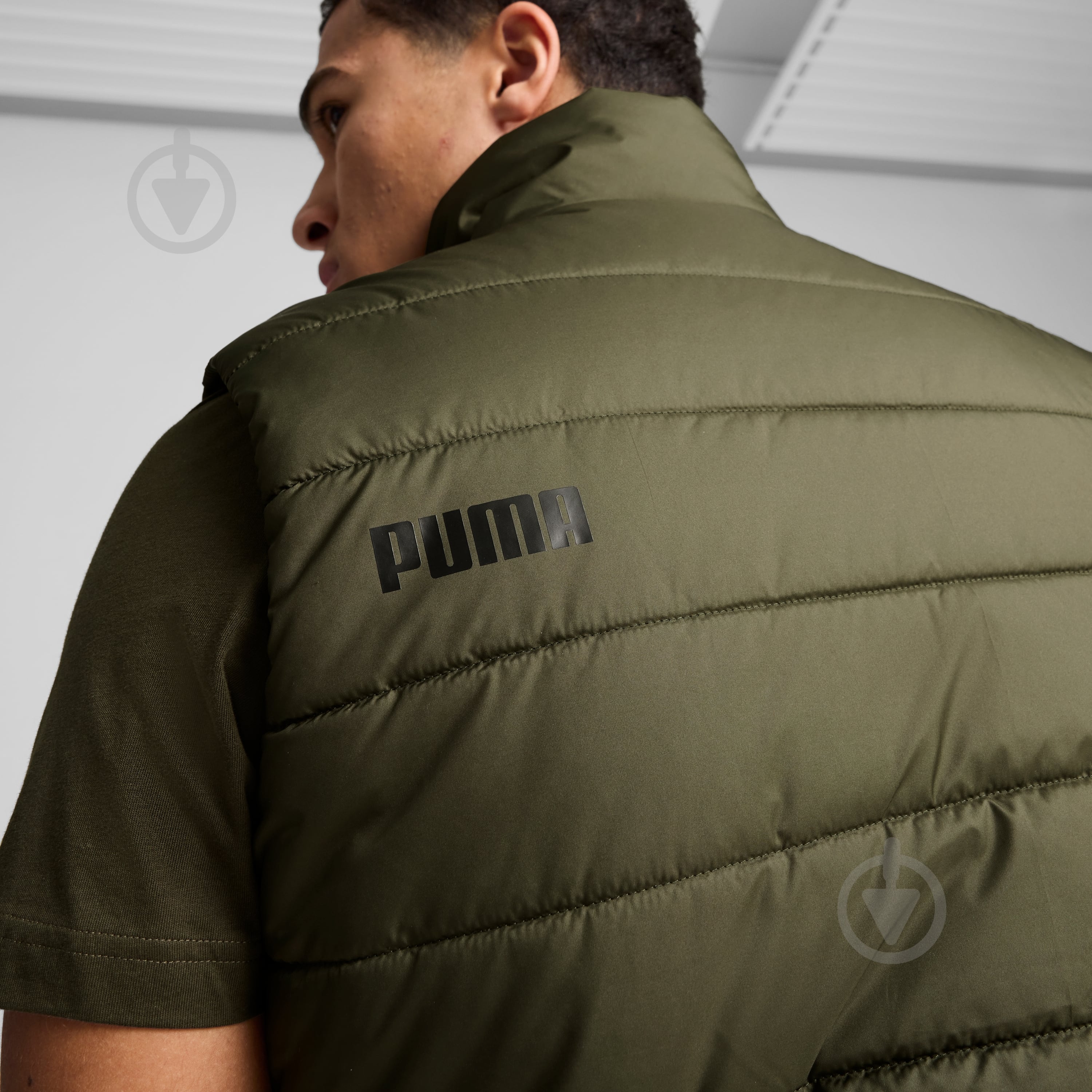 Жилет Puma ESS PADDED VEST 84893970 р.M хаки - фото 7 Жилет Puma ESS PADDED VEST 84893970 р.M хаки - фото 7