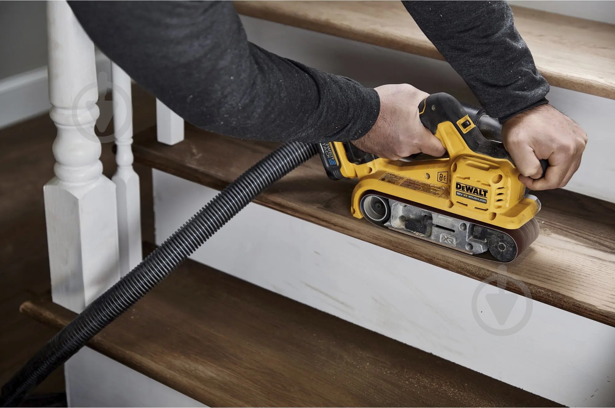 Ленточная шлифмашина DeWalt DCW220N - фото 11 Ленточная шлифмашина DeWalt DCW220N - фото 11