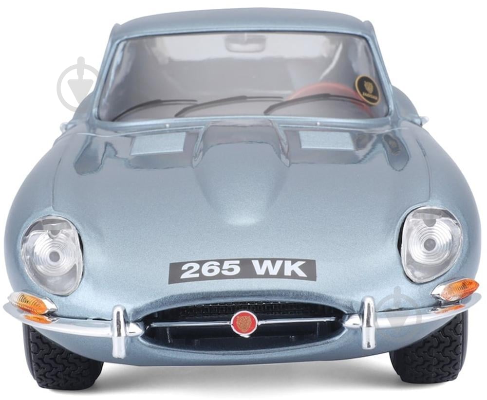 Автомодель Bburago 1:18 Jaguar E-Type Coupe 1961 18-12044 - фото 8