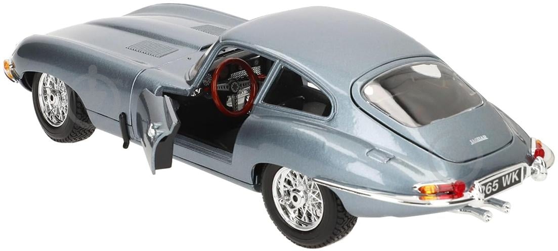 Автомодель Bburago 1:18 Jaguar E-Type Coupe 1961 18-12044 - фото 7