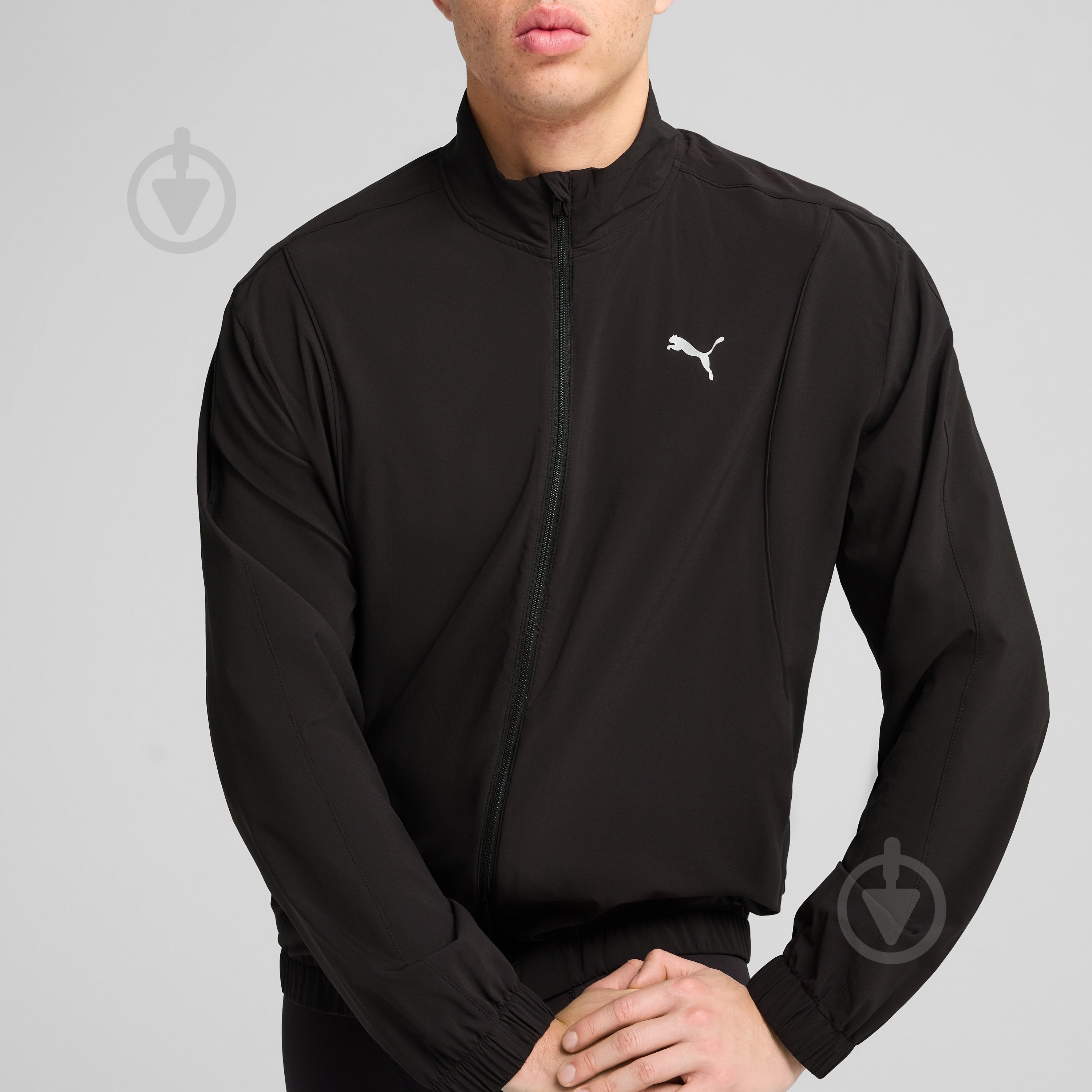 Вітрівка чоловіча Puma RUN VELOCITY WOVEN JACKET 52660701 р.S чорна - фото 4 Вітрівка чоловіча Puma RUN VELOCITY WOVEN JACKET 52660701 р.S чорна - фото 4