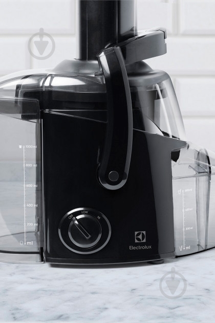 Соковижималка Electrolux Juicer Create ECJ1-4GB - фото 4
