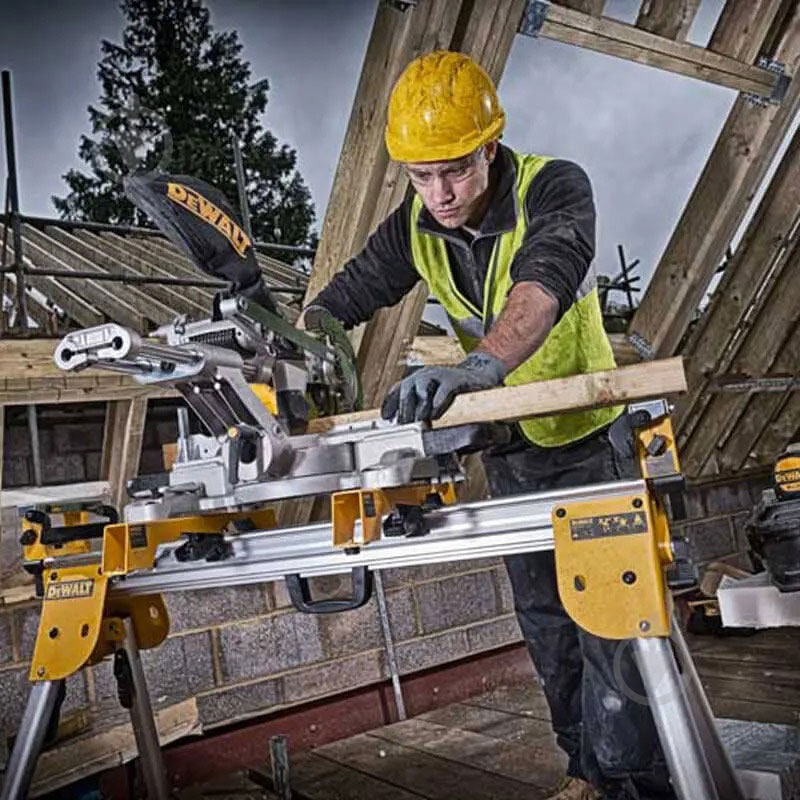 Пила торцовочная DeWalt DCS365M2 - фото 6