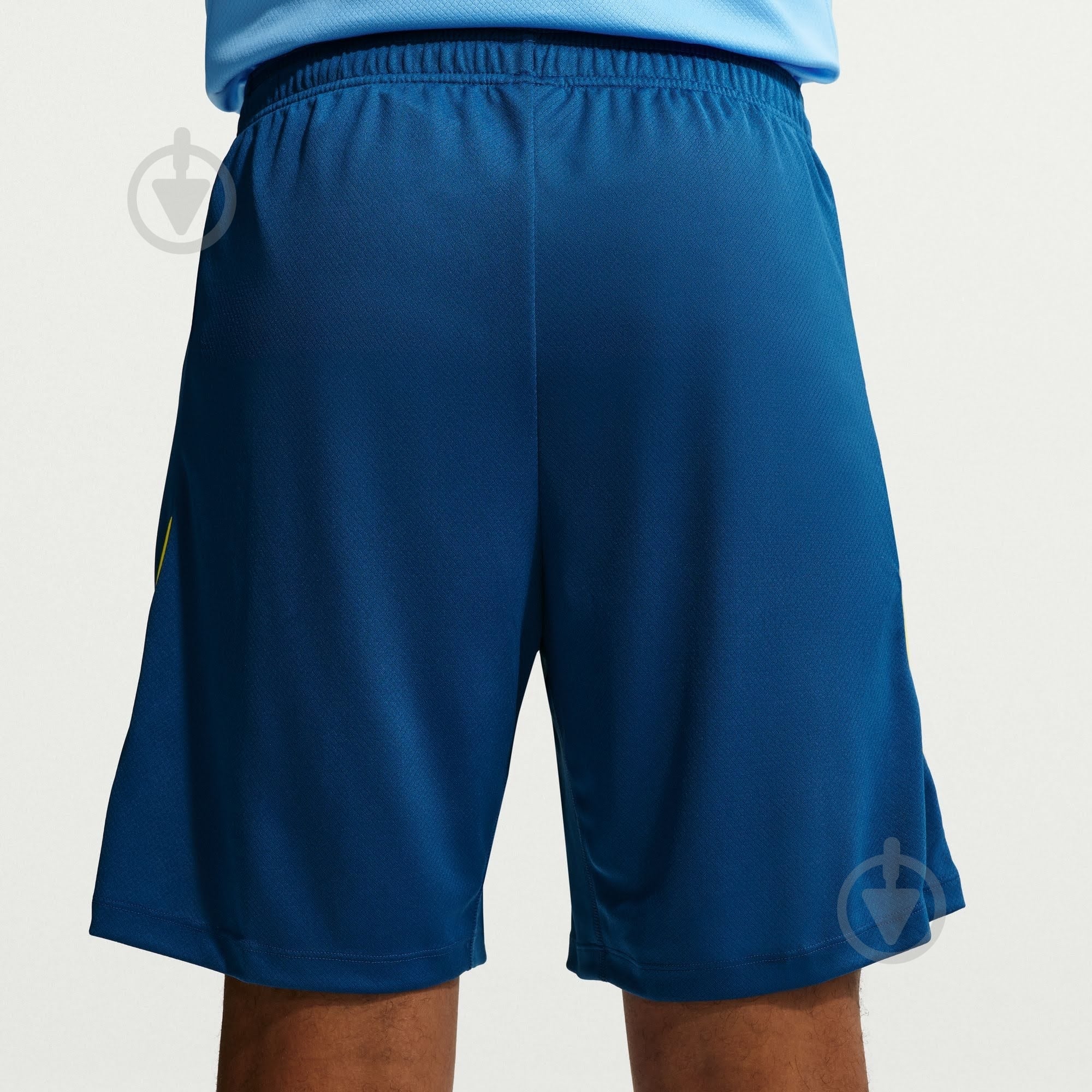 Шорти Nike FCB M NK DF STRK SHORT KZ SE FZ1348-431 р. M блакитний - фото 5 Шорти Nike FCB M NK DF STRK SHORT KZ SE FZ1348-431 р. M блакитний - фото 5
