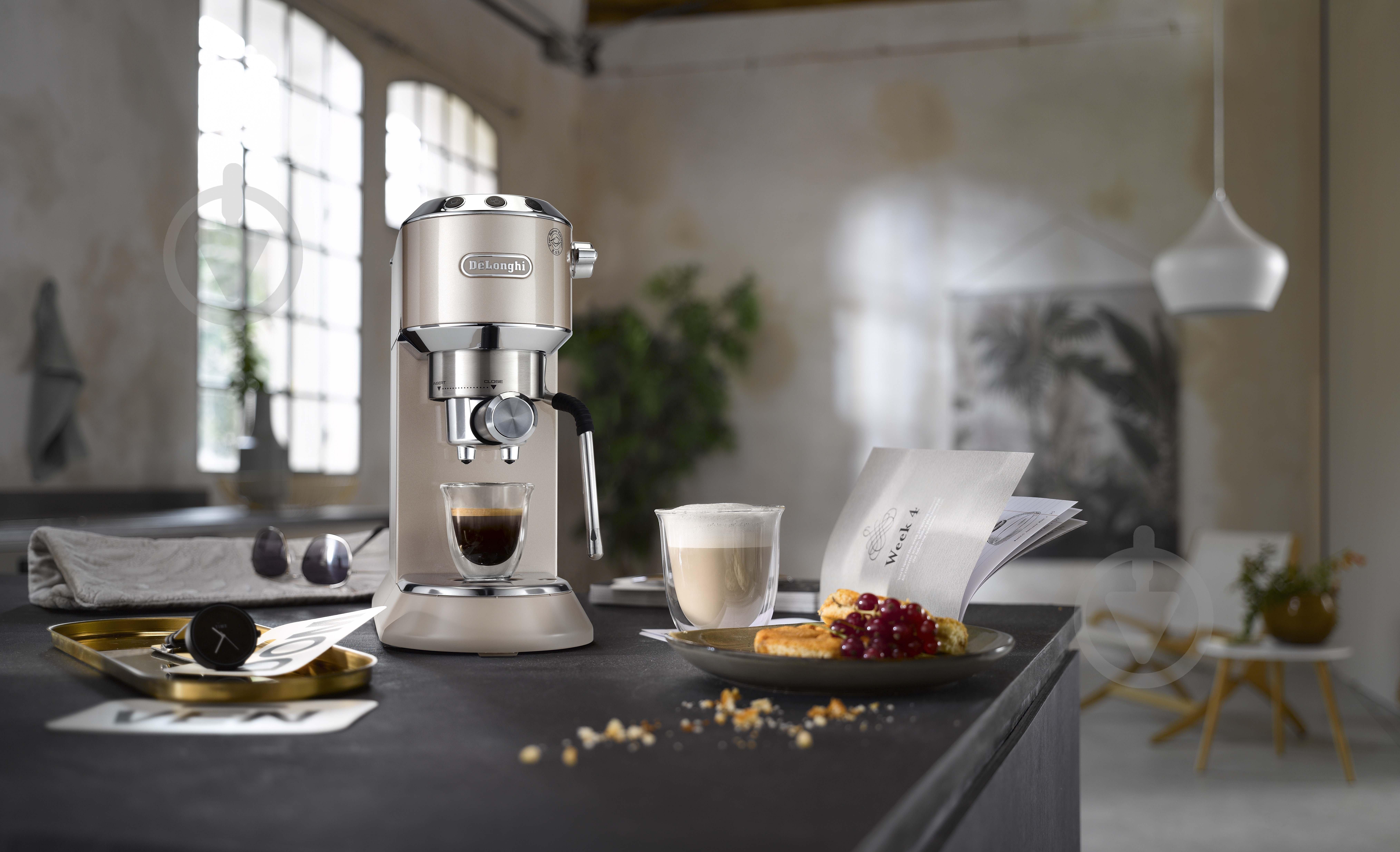 Кавоварка ріжкова Delonghi Dedica Arte EC885.BG - фото 15