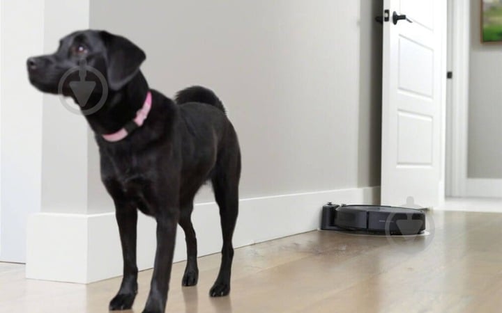 Робот-пылесос моющий iRobot Roomba Combo i5+ i557840 black/grey - фото 8 Робот-пылесос моющий iRobot Roomba Combo i5+ i557840 black/grey - фото 8