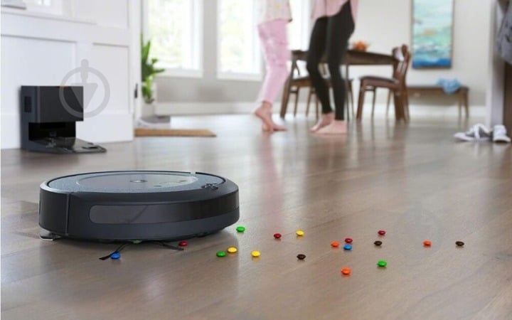 Робот-пылесос моющий iRobot Roomba Combo i5+ i557840 black/grey - фото 15 Робот-пылесос моющий iRobot Roomba Combo i5+ i557840 black/grey - фото 15