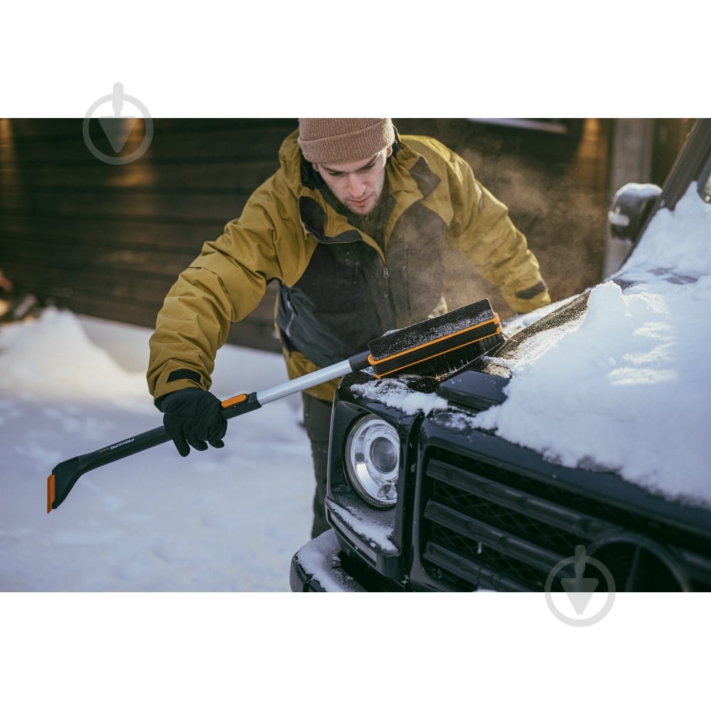 Щетка-скребок Fiskars телескопическая поворотная X-series™ - фото 10 Щетка-скребок Fiskars телескопическая поворотная X-series™ - фото 10