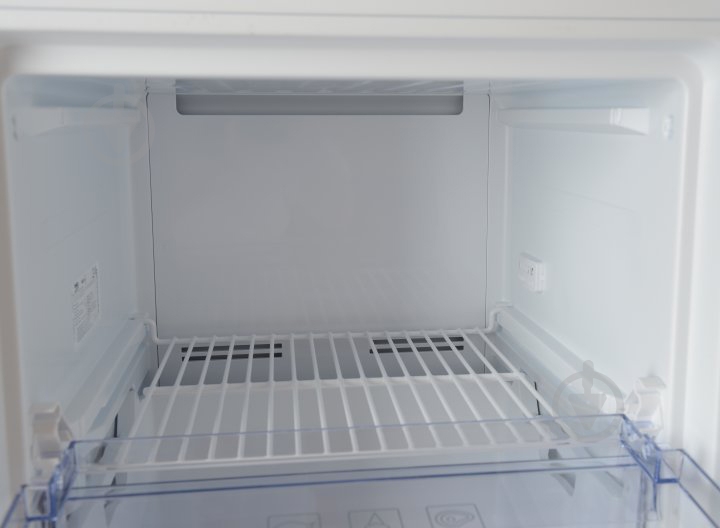 ВИТРИНА! Морозильная камера Beko RFNM200E20W - фото 7