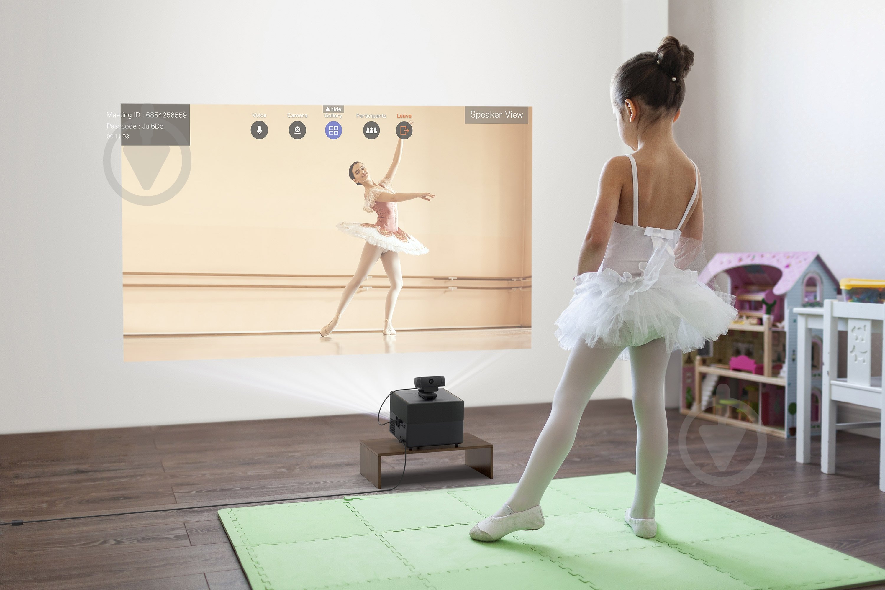 Проектор Epson EF-12 (V11HA14040) - фото 17