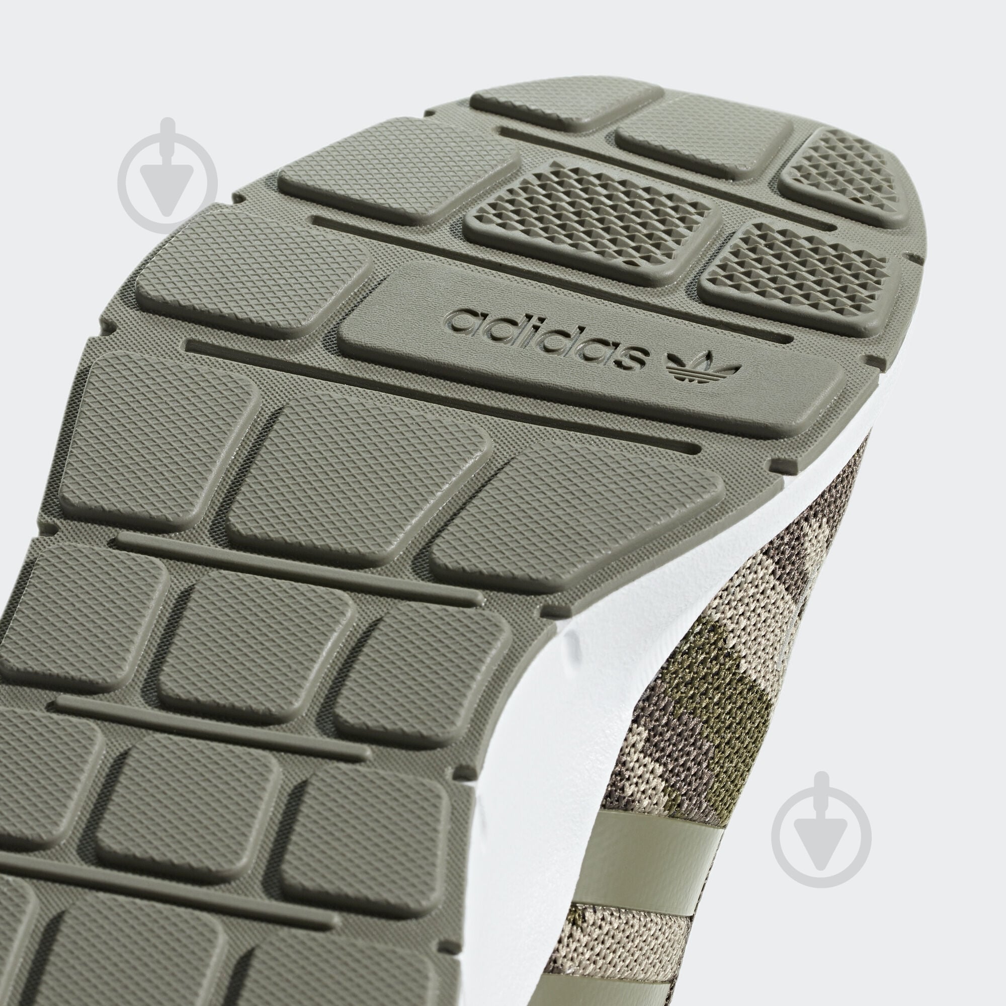 Кроссовки мужские Adidas SWIFT RUN BD7976 р.44 2/3 хаки - фото 7