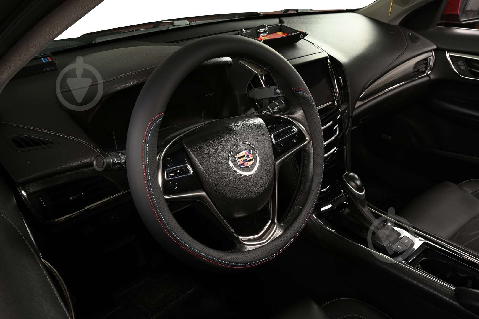 Чехол на руль Auto Assistance GP2111 M (37-39 см) черный - фото 2 Чехол на руль Auto Assistance GP2111 M (37-39 см) черный - фото 2